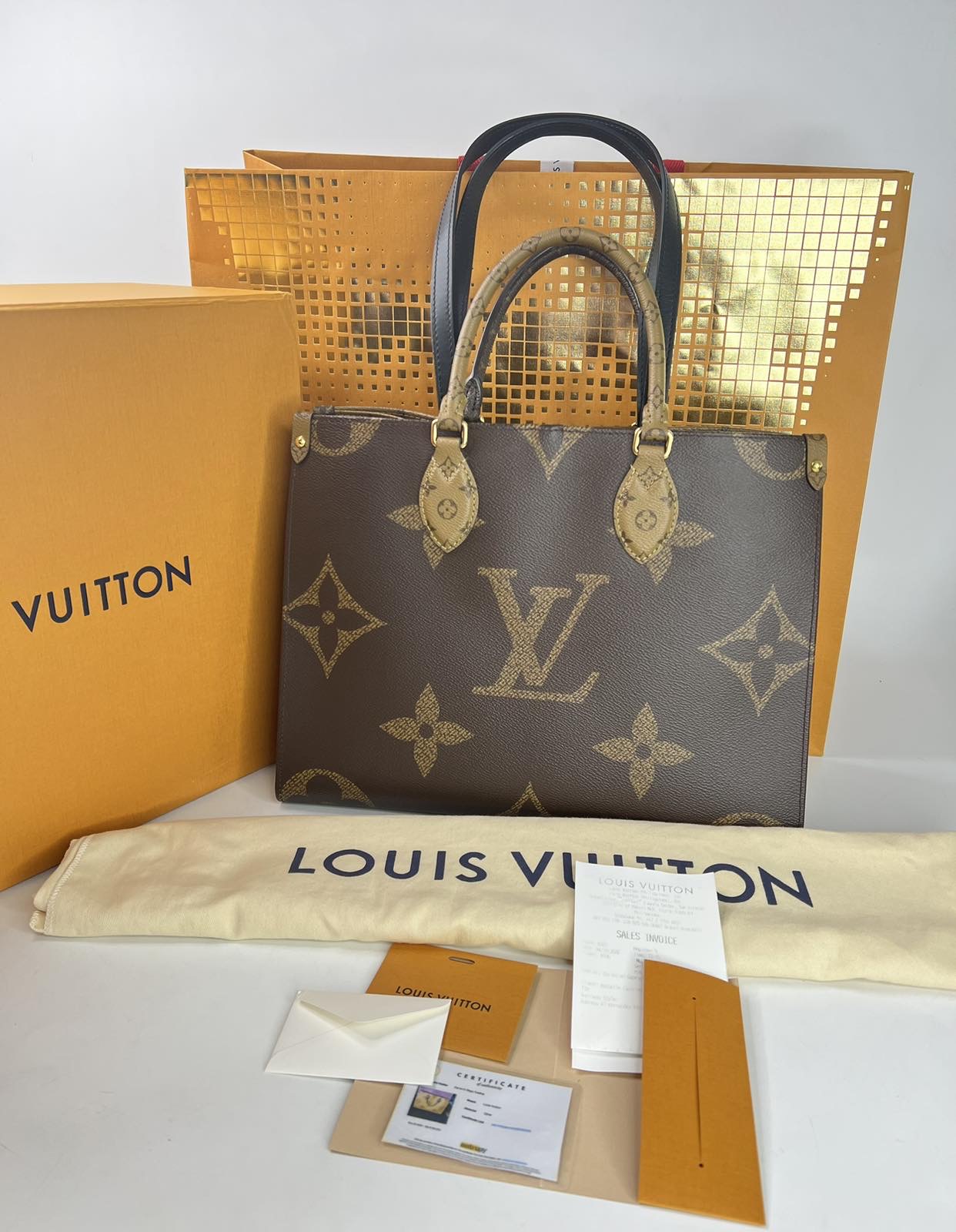 Louis Vuitton Reverse Monogram Canvas On The Go MM. Microchip. Made in  France. With care cards, receipt, dustbag, box, paperbag & certificate of  authenticity from ENTRUPY ❤️ - Canon E-Bags Prime