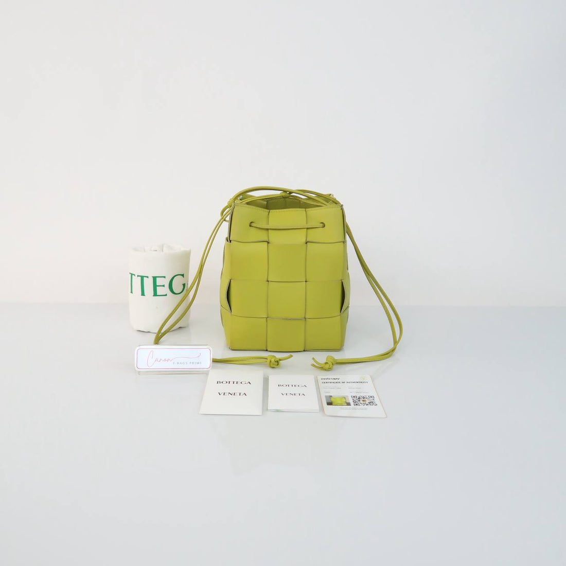 Intrecciato Cassette Bucket Bag