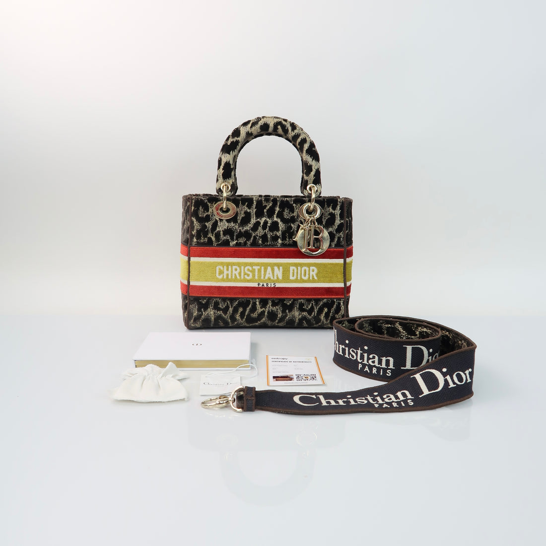 Miza Embroidered Multicolore D-Lite