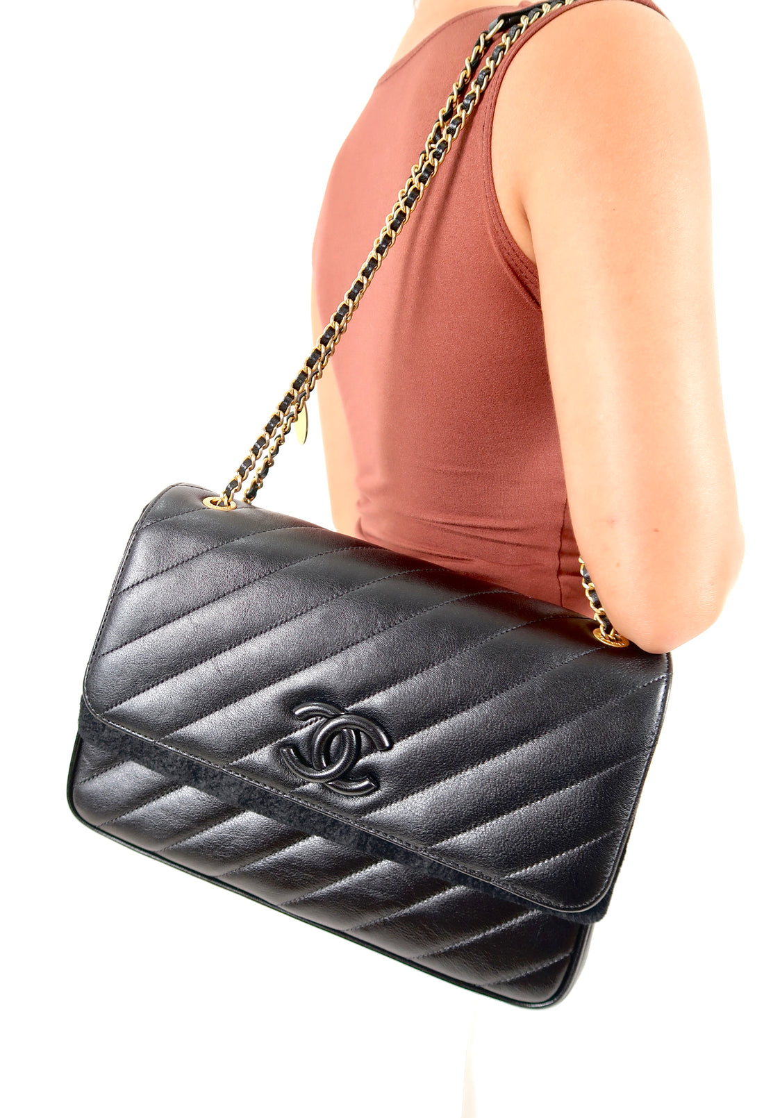 Bias Stitch Diagonal/Chevron Quilted Flap Bag w/Wallet