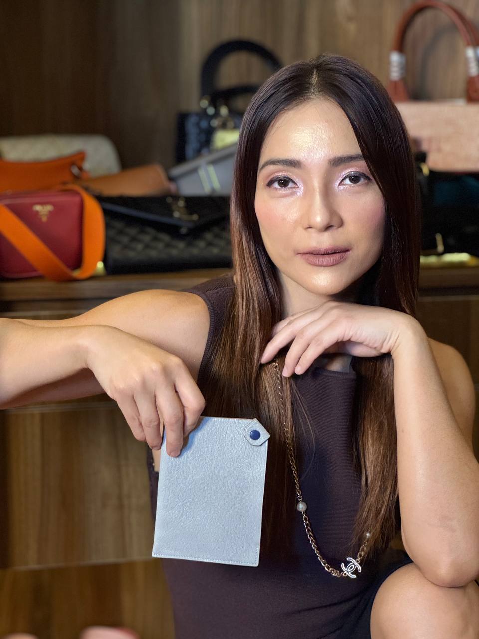 Gris Perle Tarmac Passport Holder