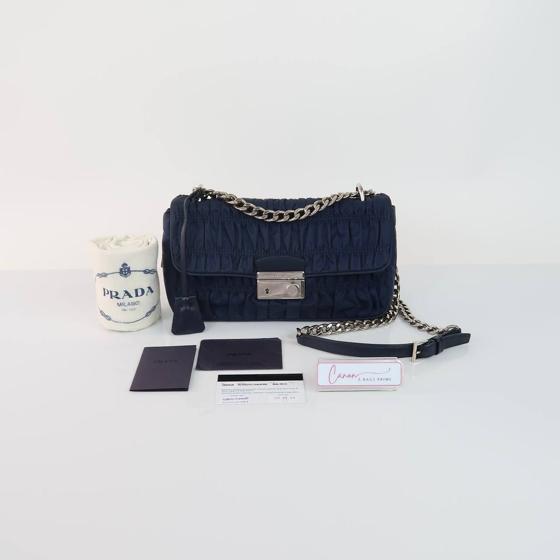 Gaufre Flap Chain Shoulder Bag