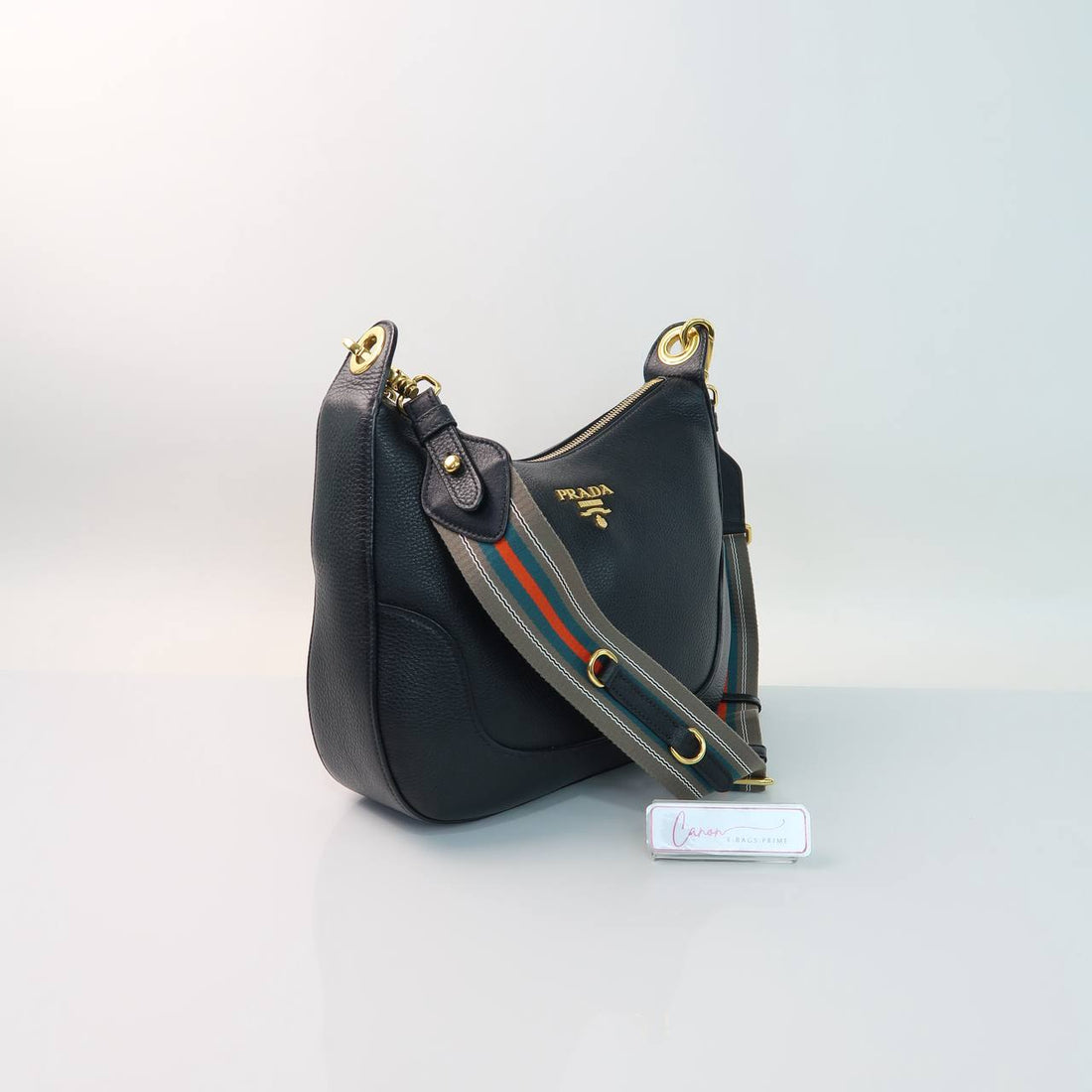 Vitello Phenix Zippered Messenger Hobo Bag