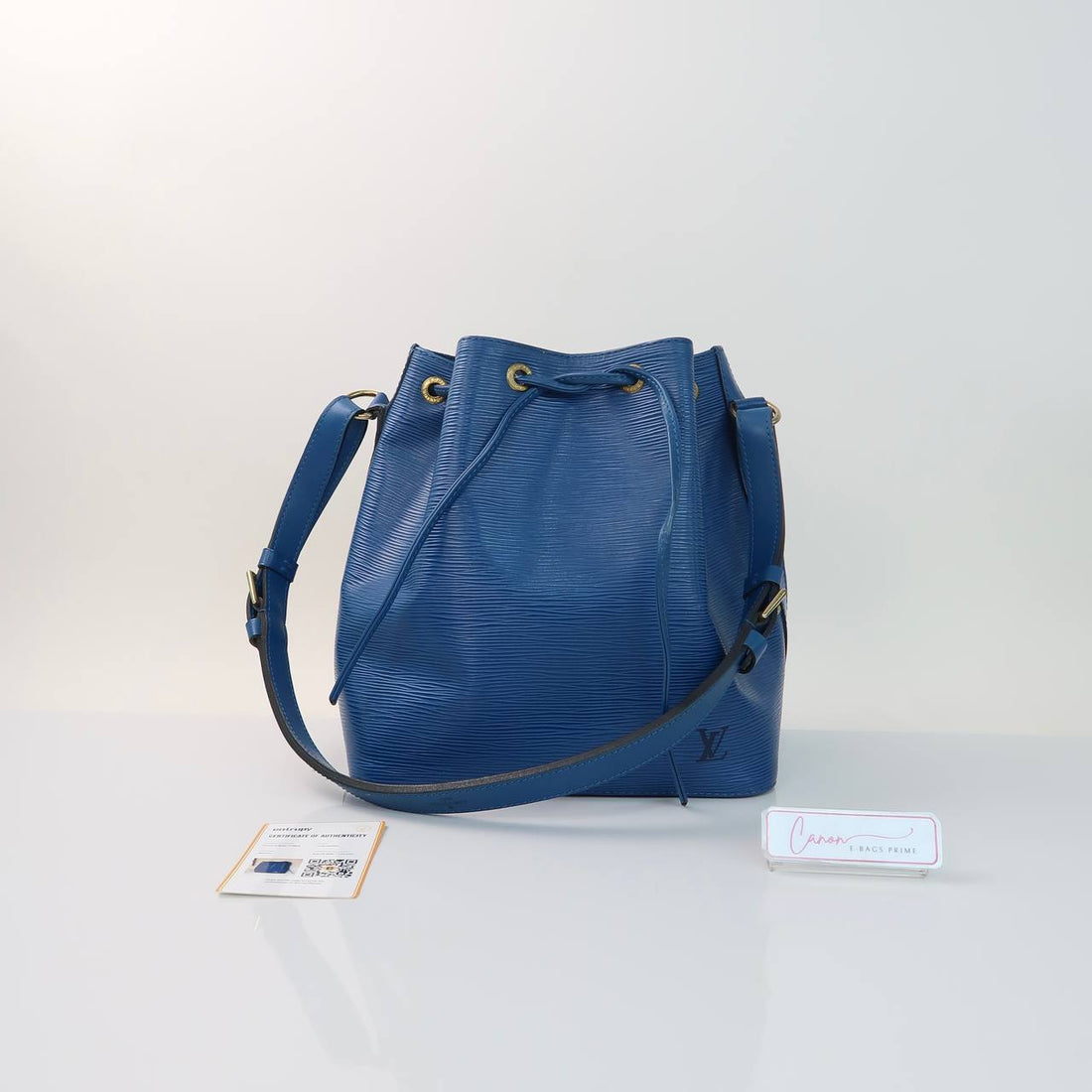 Petit Noe Bucket Drawstring Bag