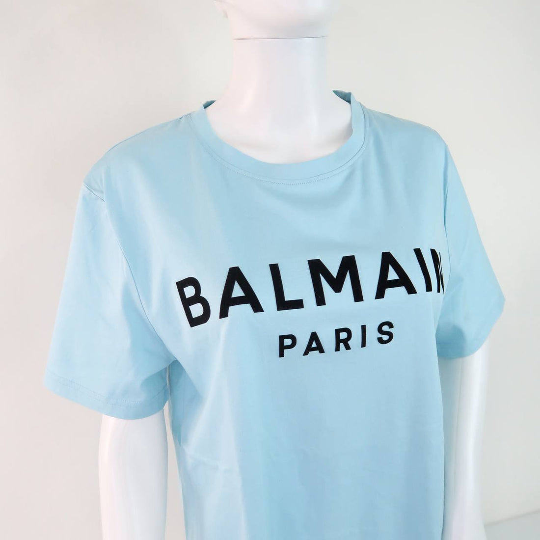 T-shirt w/Black Logo Print