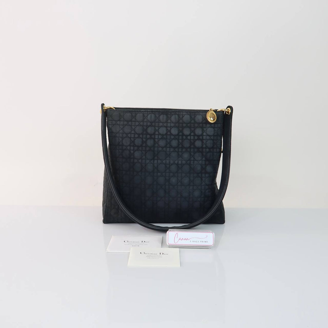 Cannage Vintage Shoulder Bag