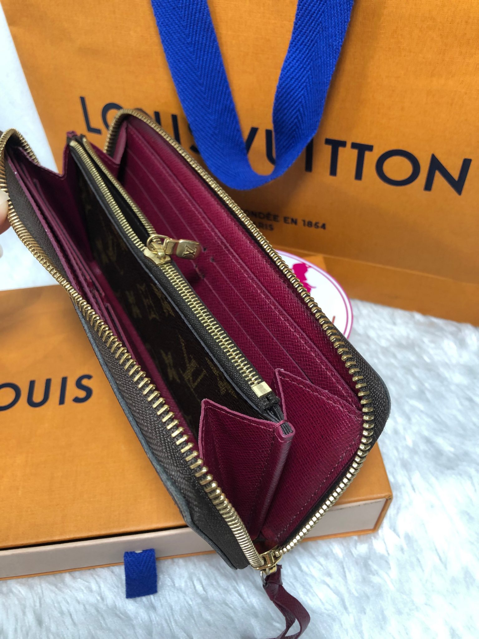 Louis Vuitton Monogram Clemence Wallet Fuchsia Interior Made in France. - Canon E-Bags Prime