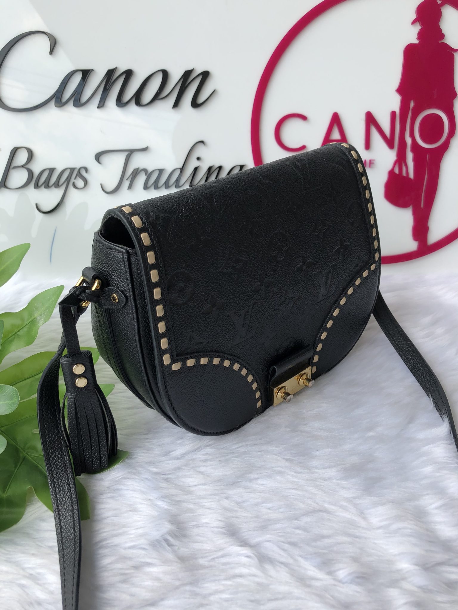 Louis Vuitton Empreinte Junot Black Shoulder Bag. Made in France. - Canon E-Bags Prime