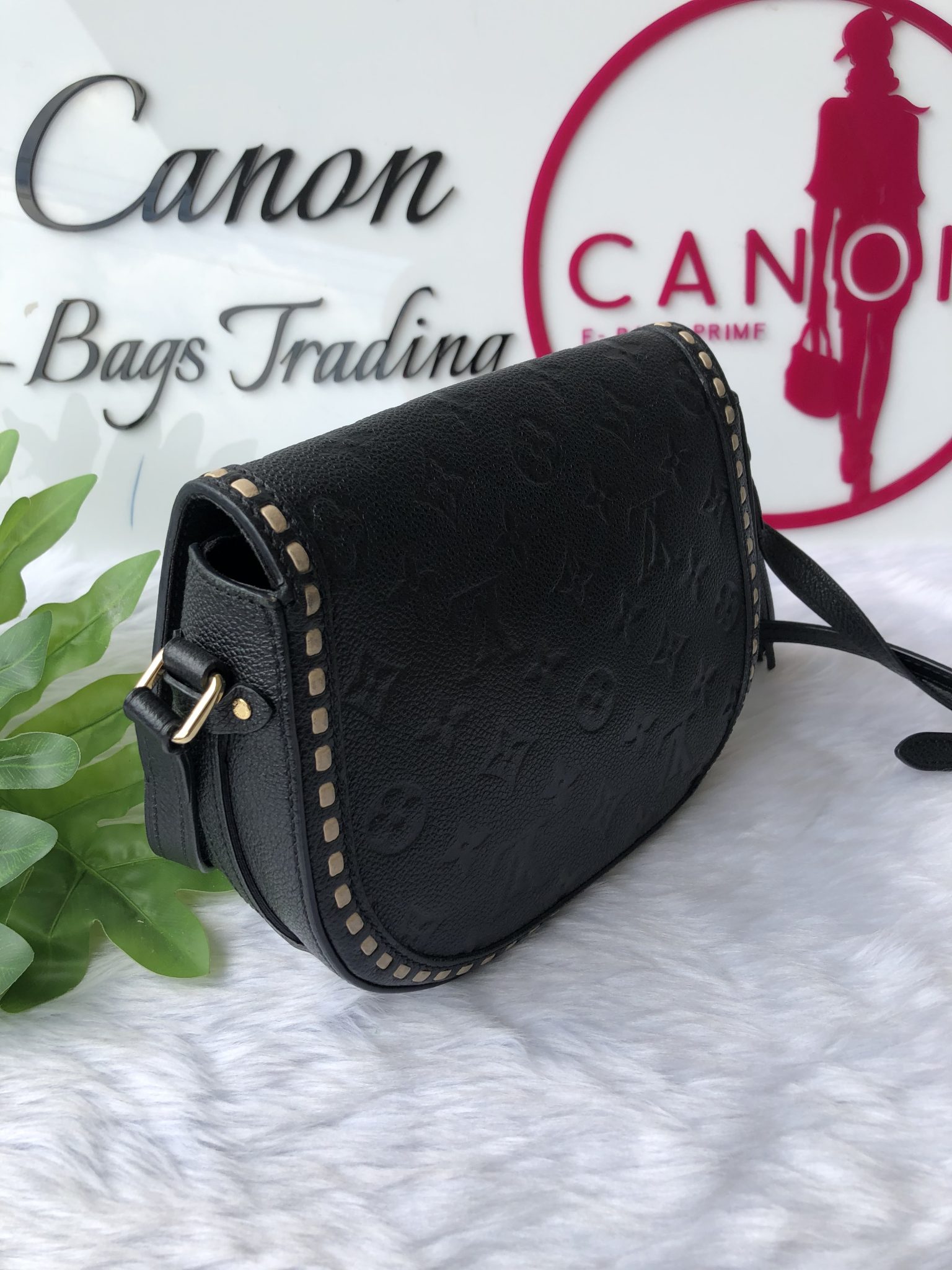 Louis Vuitton Empreinte Junot Black Shoulder Bag. Made in France. - Canon E-Bags Prime