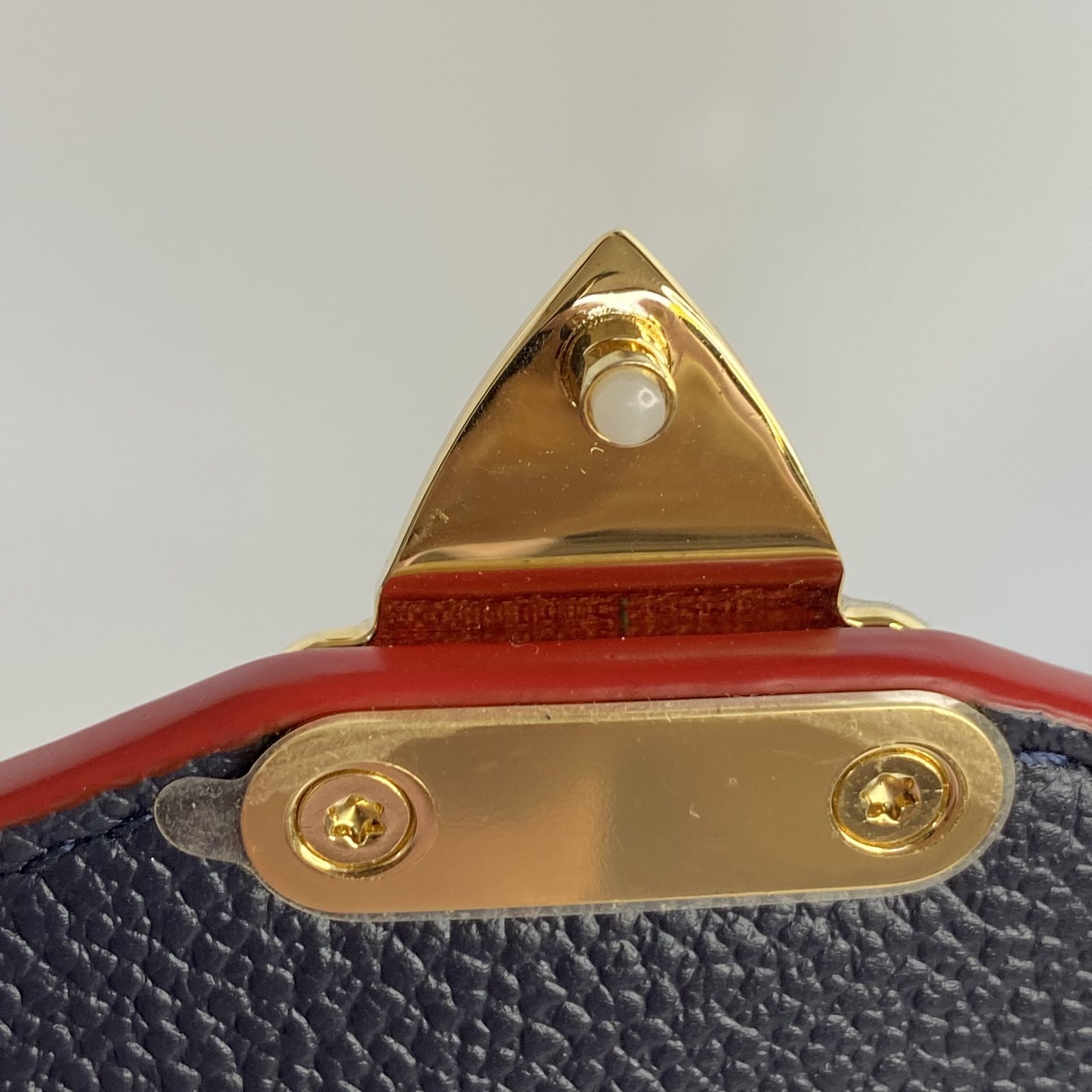Luxe.It.Fwd on Instagram: “Louis Vuitton Clapton Pochette Metis Monogram  Empreinte now on luxeitfwd.com.au 💙 Featuring 'Marine rouge' navy monogram  empreinte leather …”