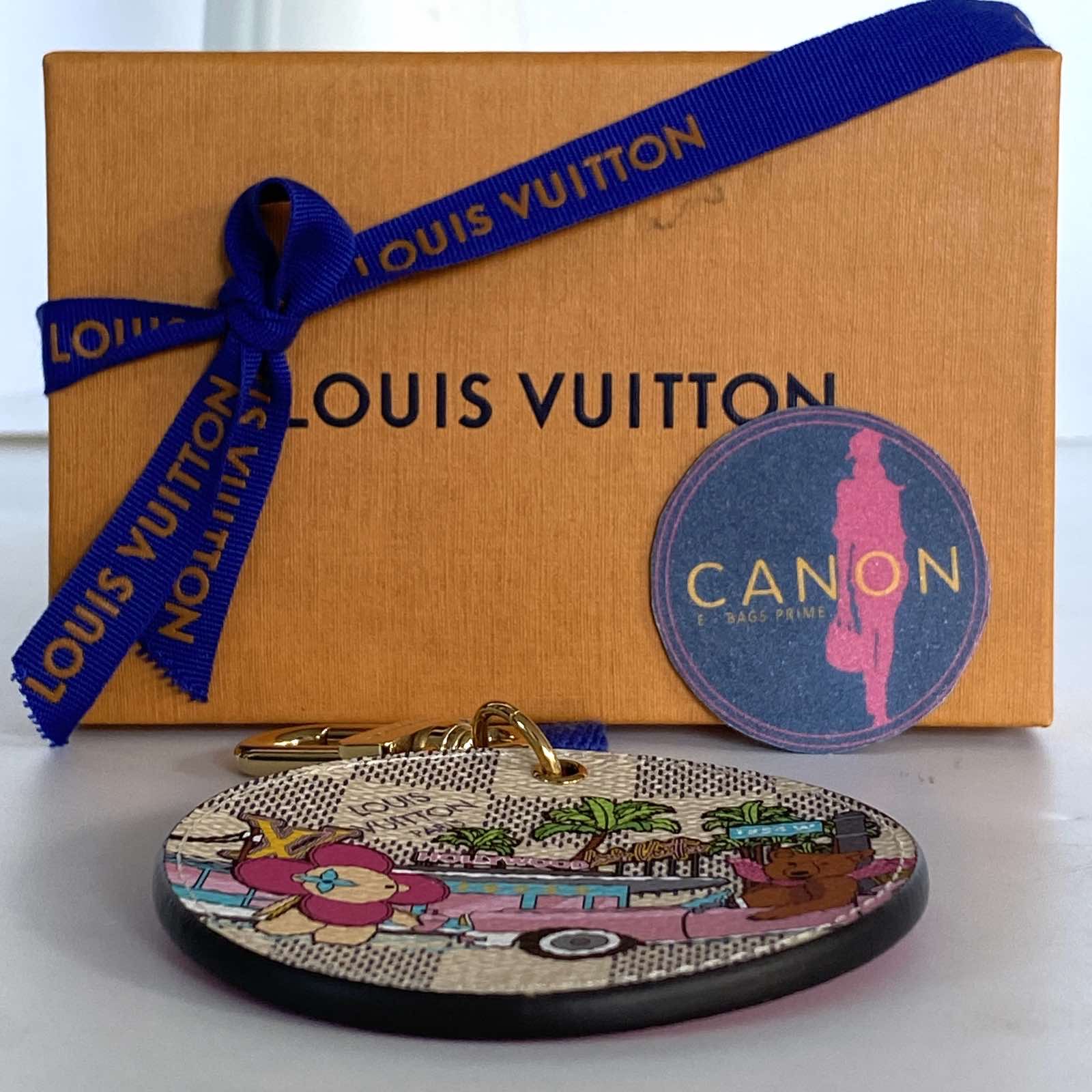Louis Vuitton Damier Azur 2021 Christmas Animation Hollywood Victorine -  Ann's Fabulous Closeouts