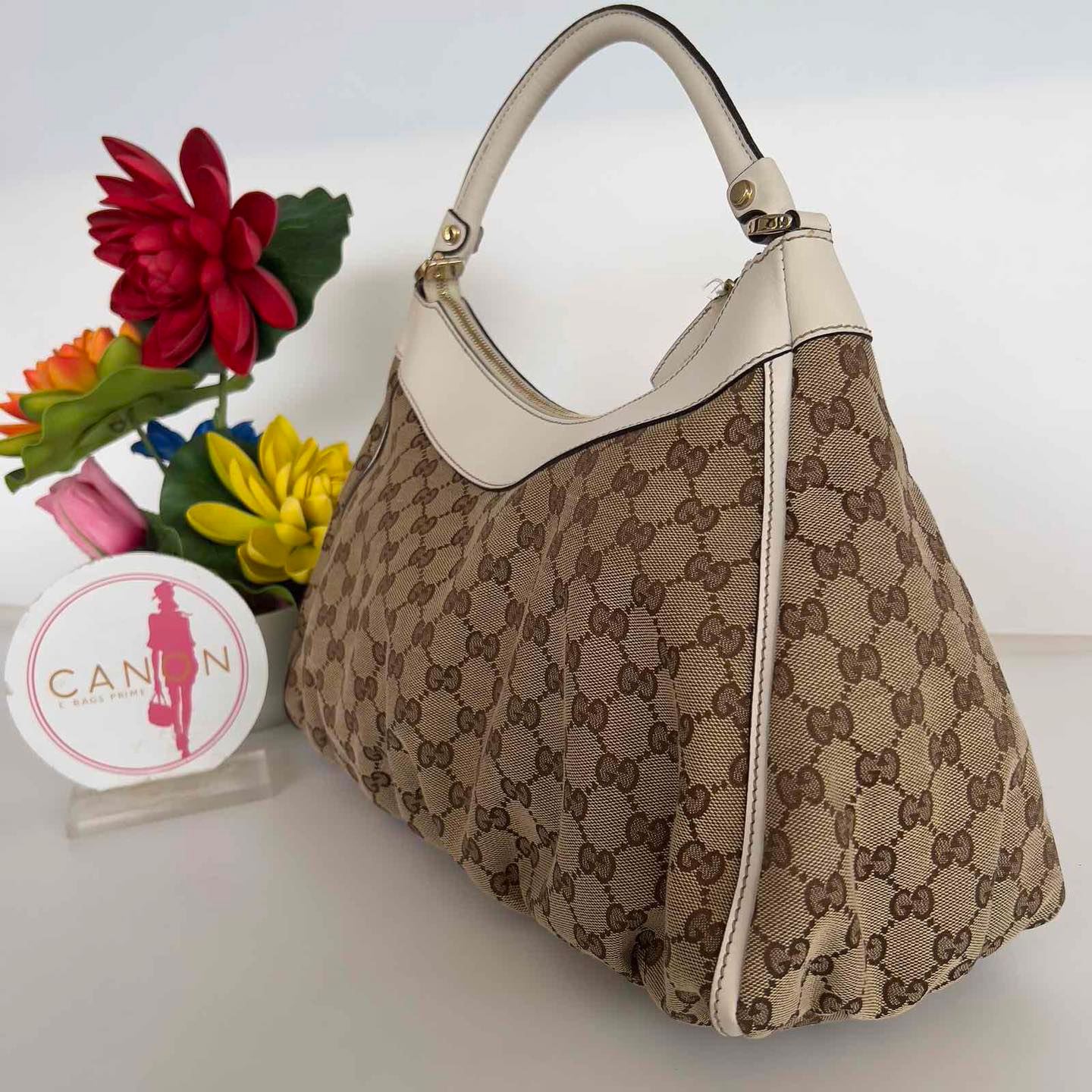 Gucci, Bags, Hpfirm Euc Gucci Abbey Gg Shoulder Bag 3736 493492