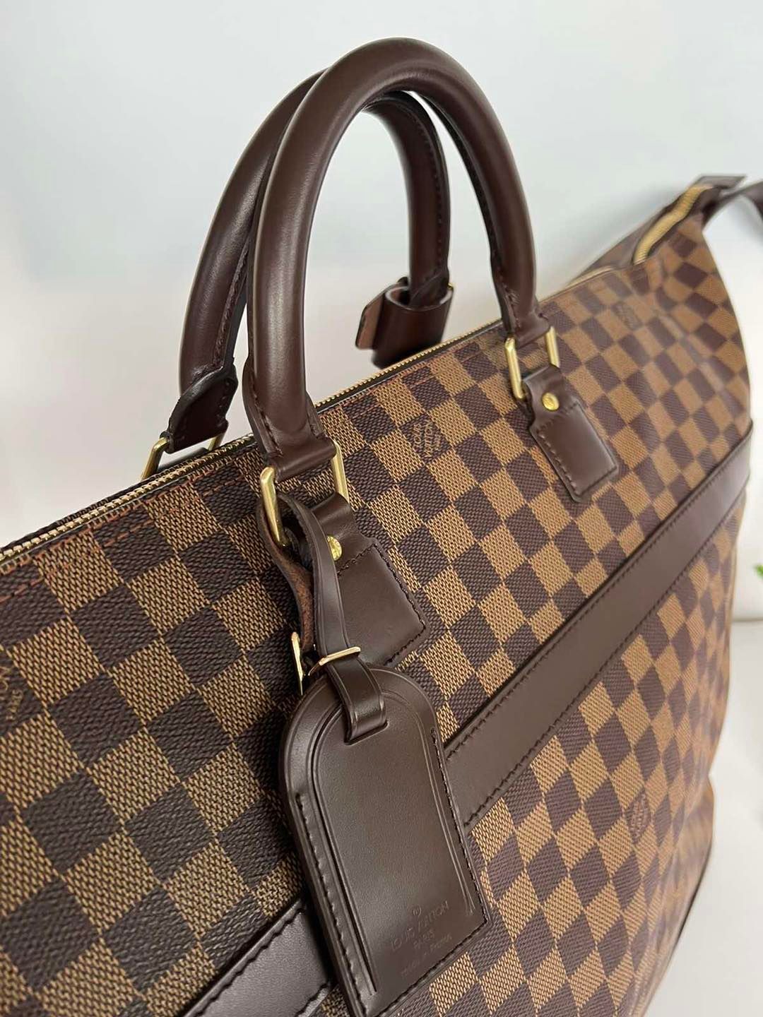 LOUIS VUITTON Made In France Valise cabine modèle Alzer…