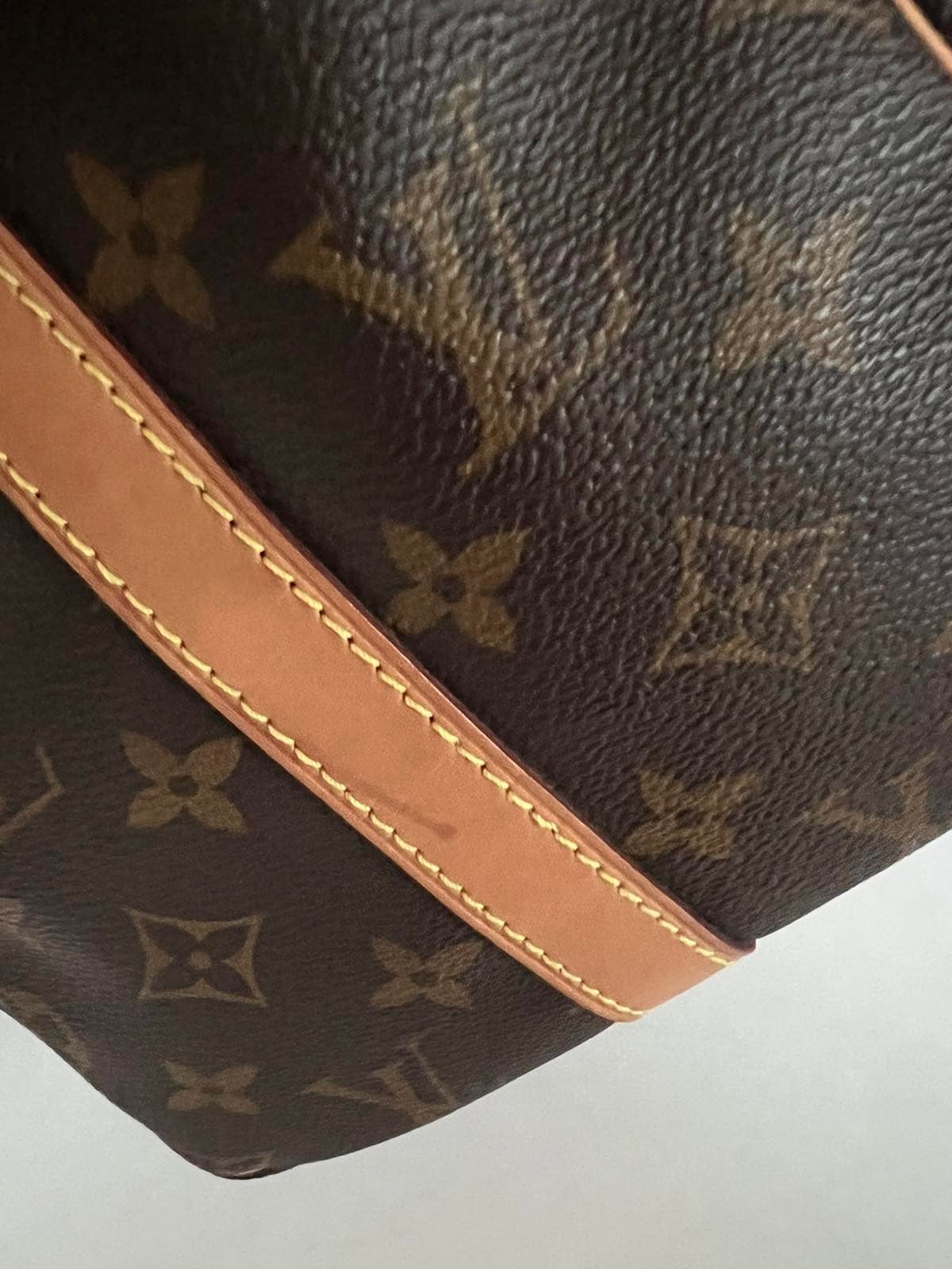 Louis Vuitton Monogram Bandouliere 30. Made in France. DC: CT4270. With  Certificate of Authentication from ENTRUPY.