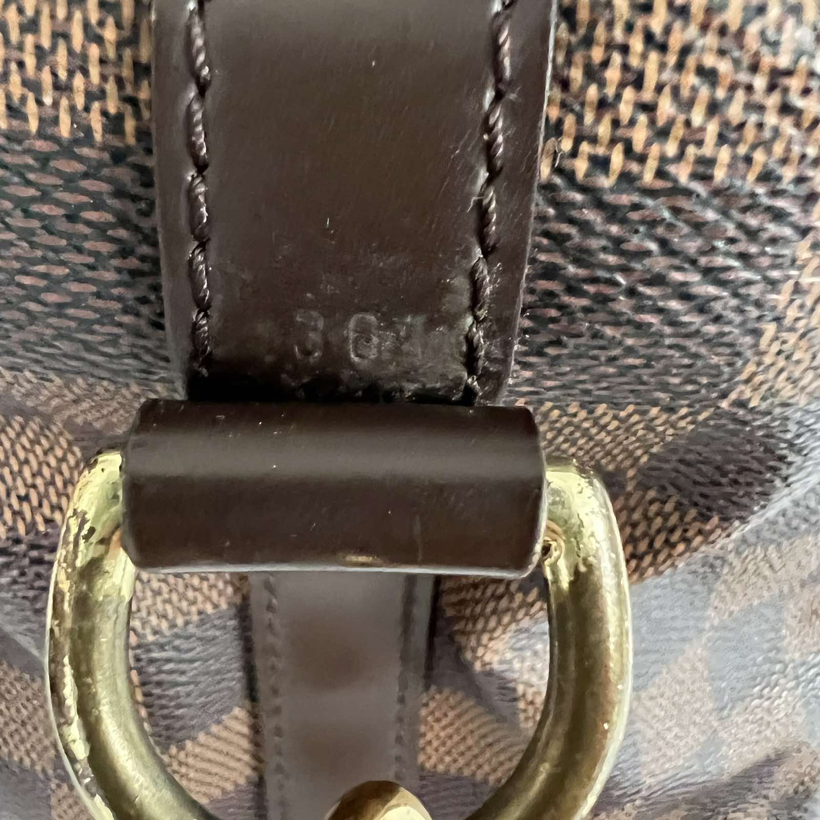 Louis Vuitton Monogram Bandouliere 30. Made in France. DC: CT4270. With  Certificate of Authentication from ENTRUPY.