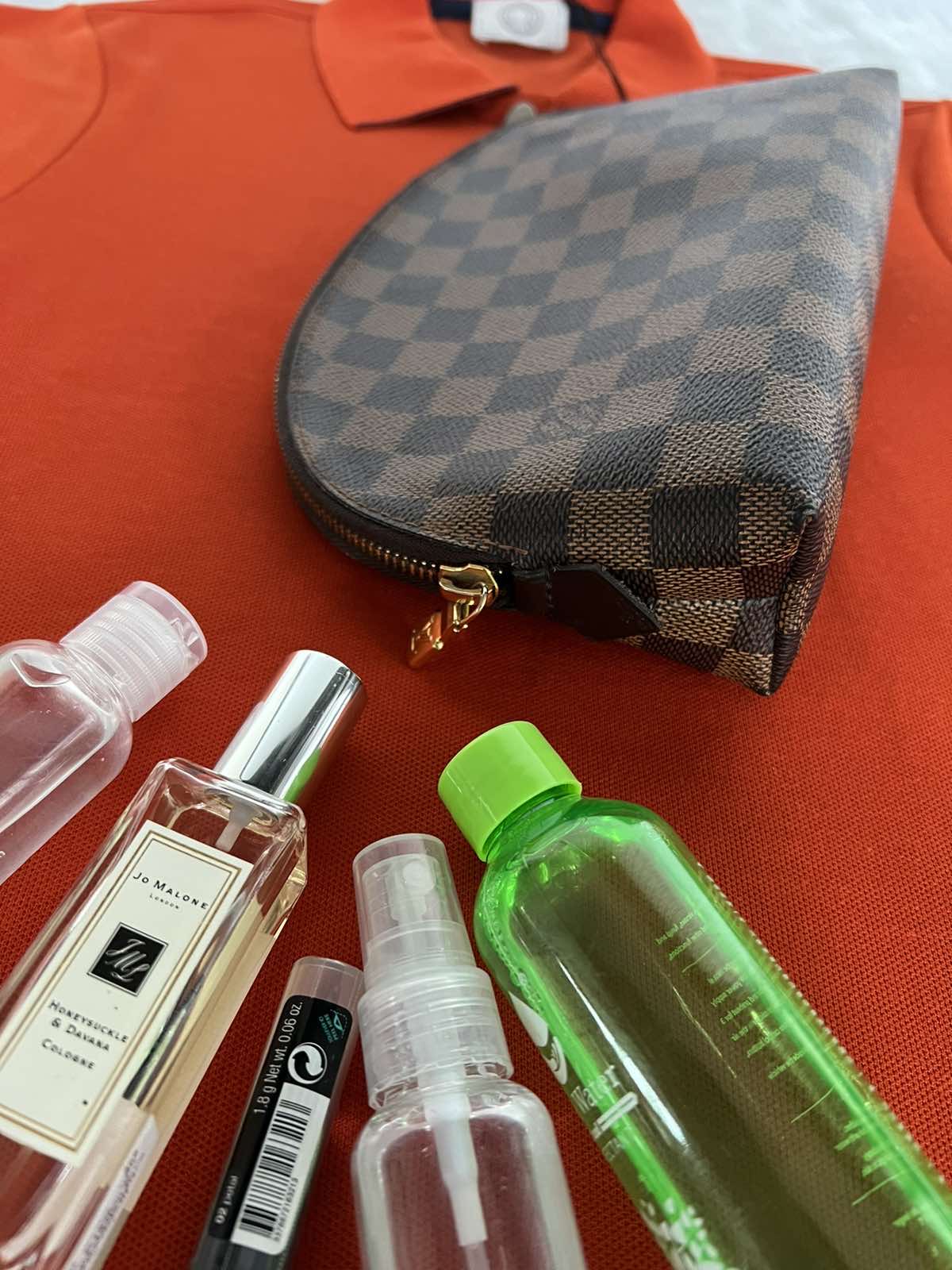 SOLD/LAYAWAY💕 Louis Vuitton Damier Ebene Cosmetic Pouch GM. Made in  France. No inclusions ❤️ - Canon E-Bags Prime