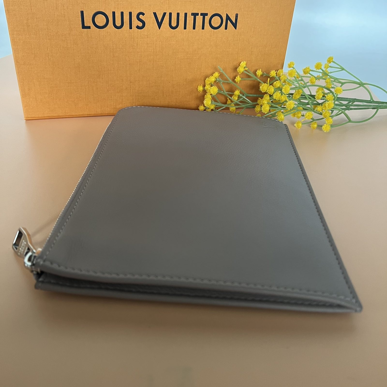 Louis Vuitton Taurillon Pochette Jour Taupe Clutch/Pouch Silver Hardware.  DC: TH4127. Made in Italy. With card & box ❤️