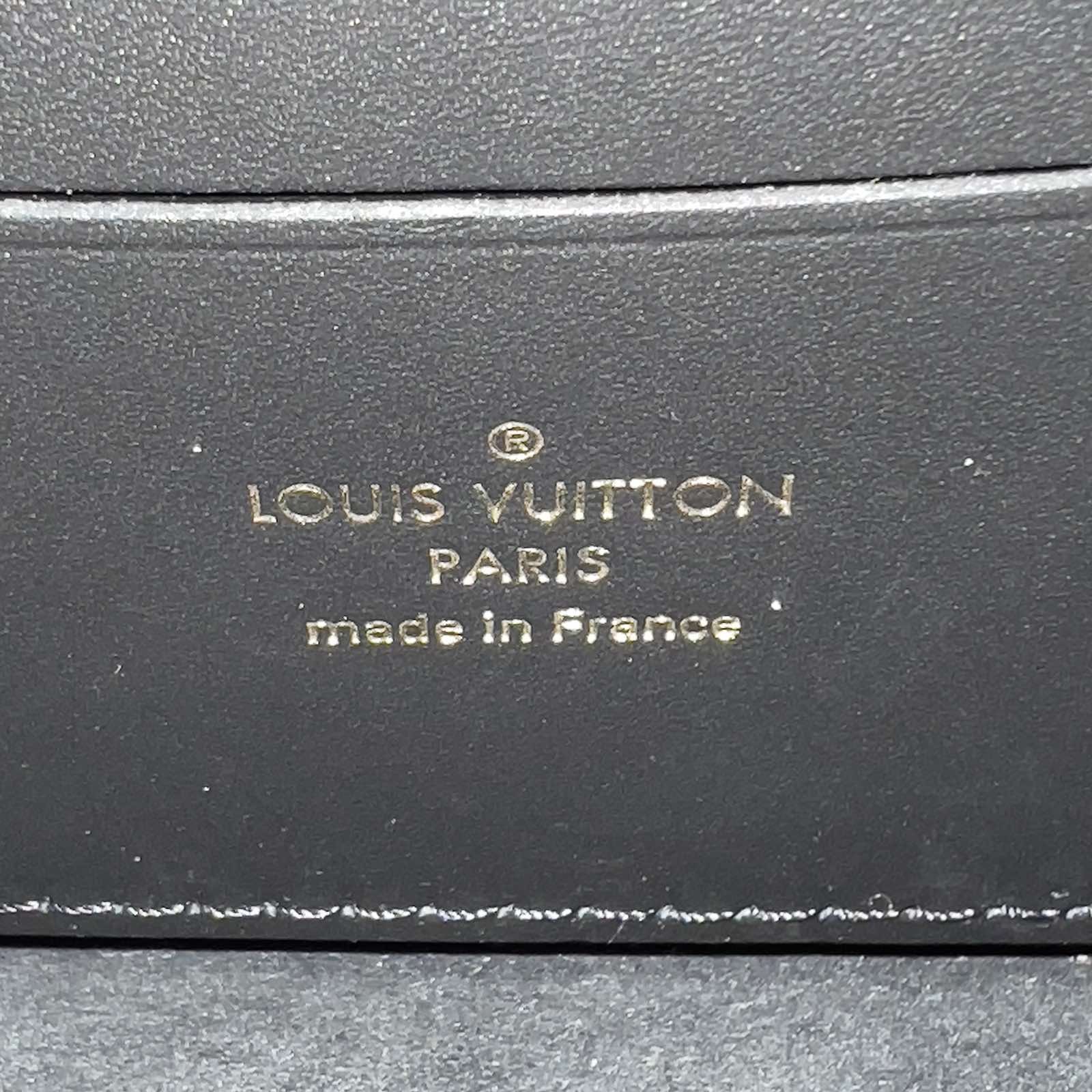 Louis Vuitton Reverse Monogram Dauphine Mini Wallet on Chain. Microchip.  Made in France. With receipt, ribbon, dustbag & box ❤️