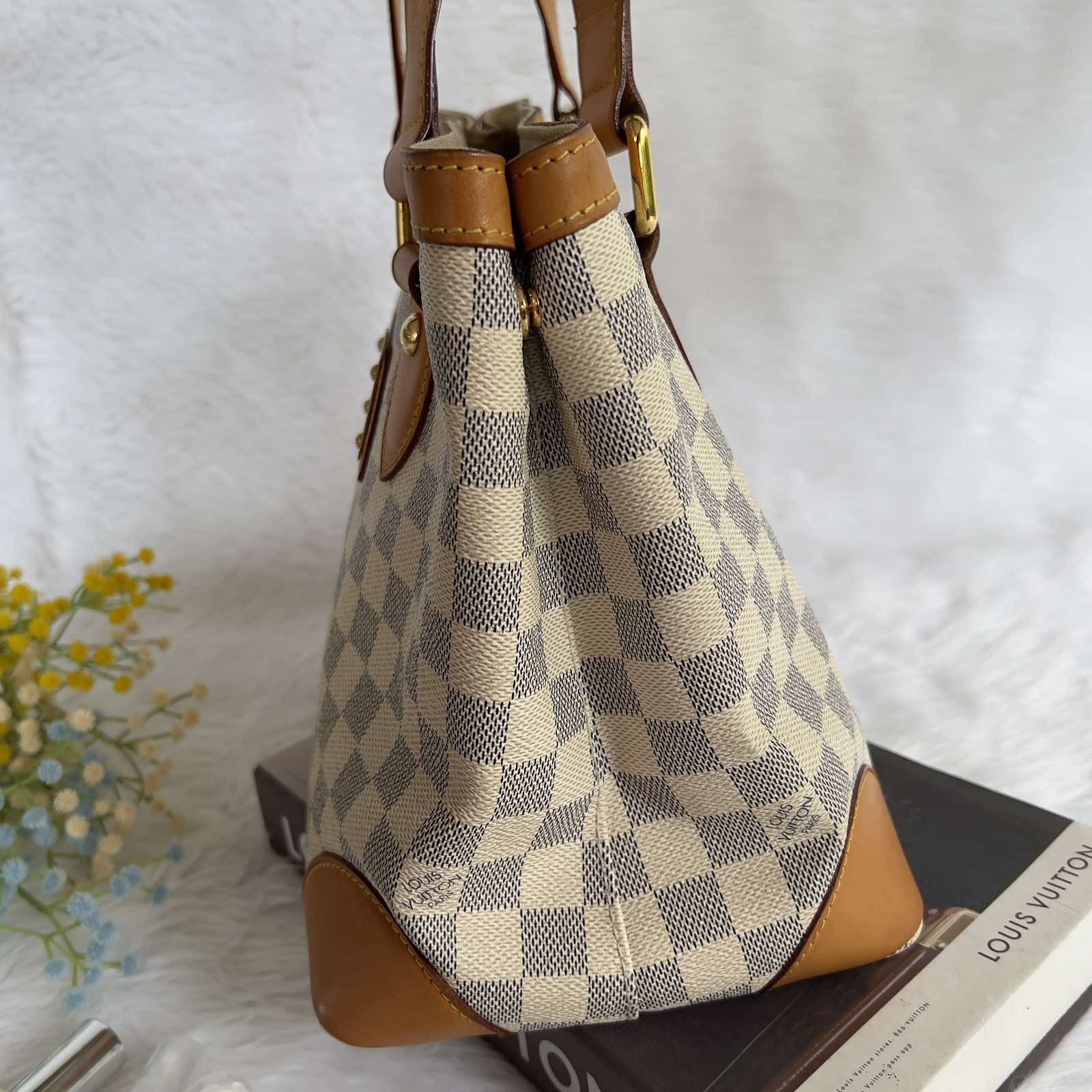Louis Vuitton Damier Azur Hampstead PM. DC: CH3162. Made in Spain. No  inclusions ❤️