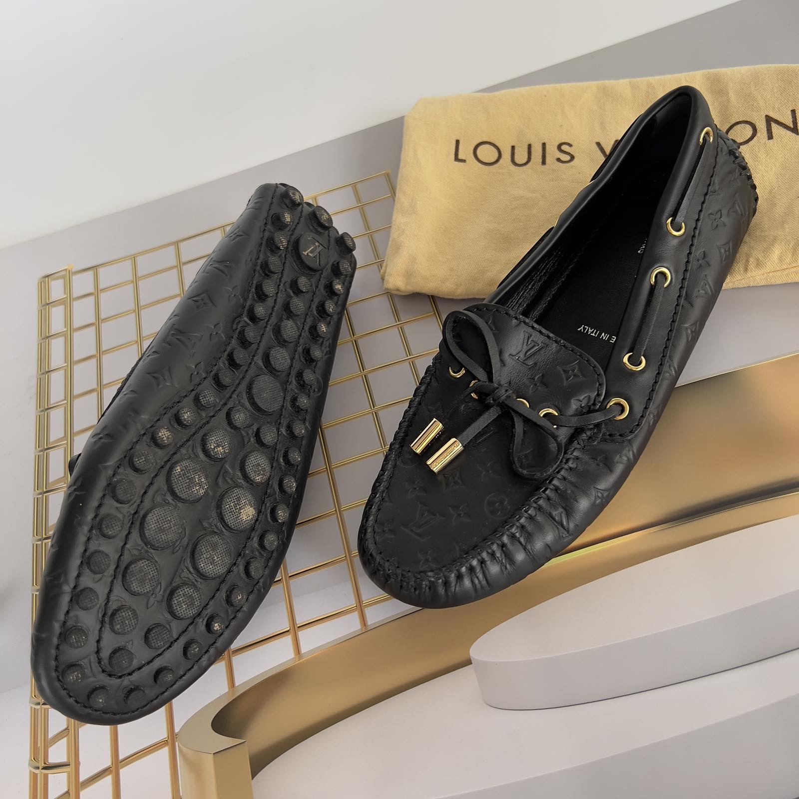 Louis Vuitton Black Monogram Empreinte Leather Gloria Loafers Size 38