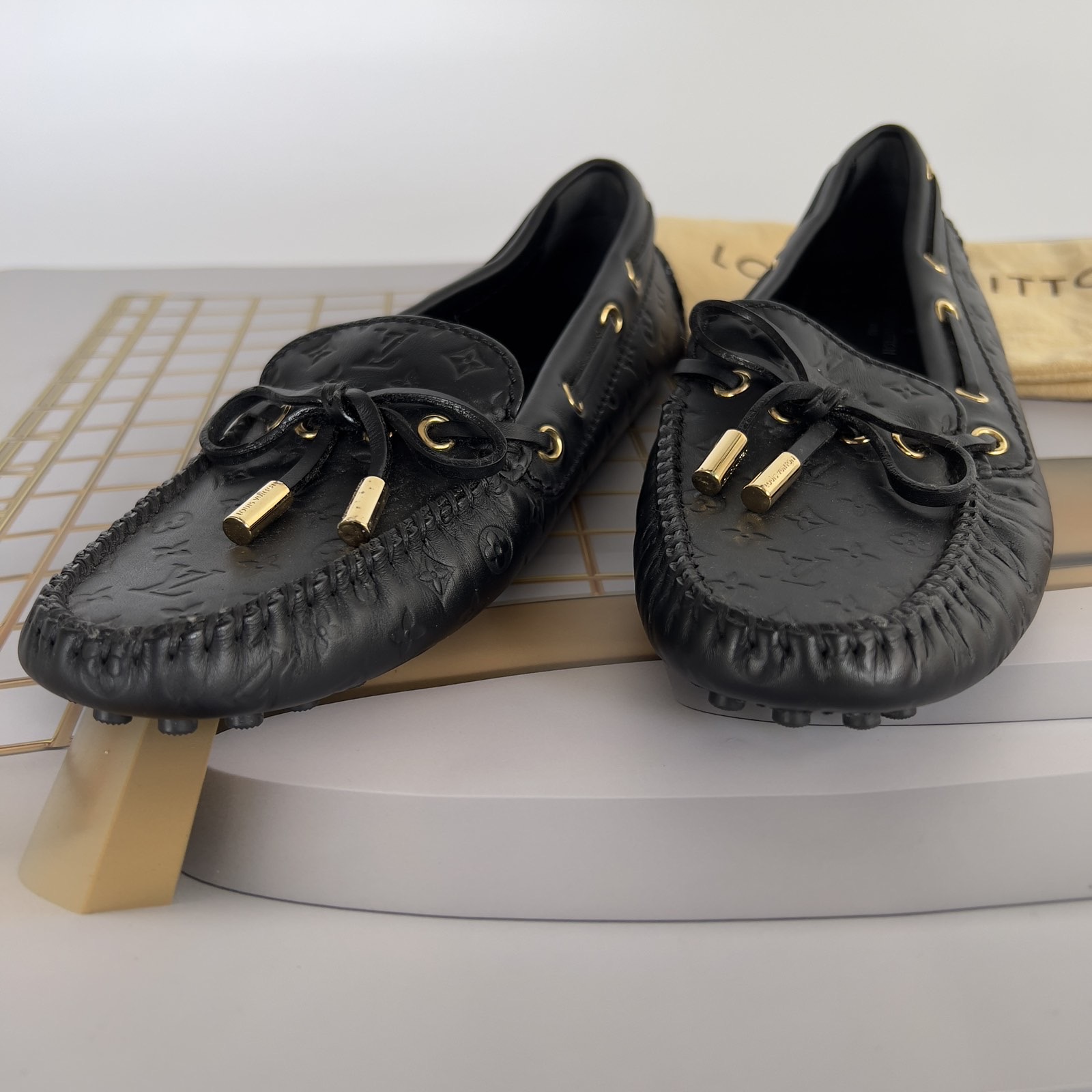 Louis Vuitton Black Empreinte Gloria Loafers 39.5 – The Closet
