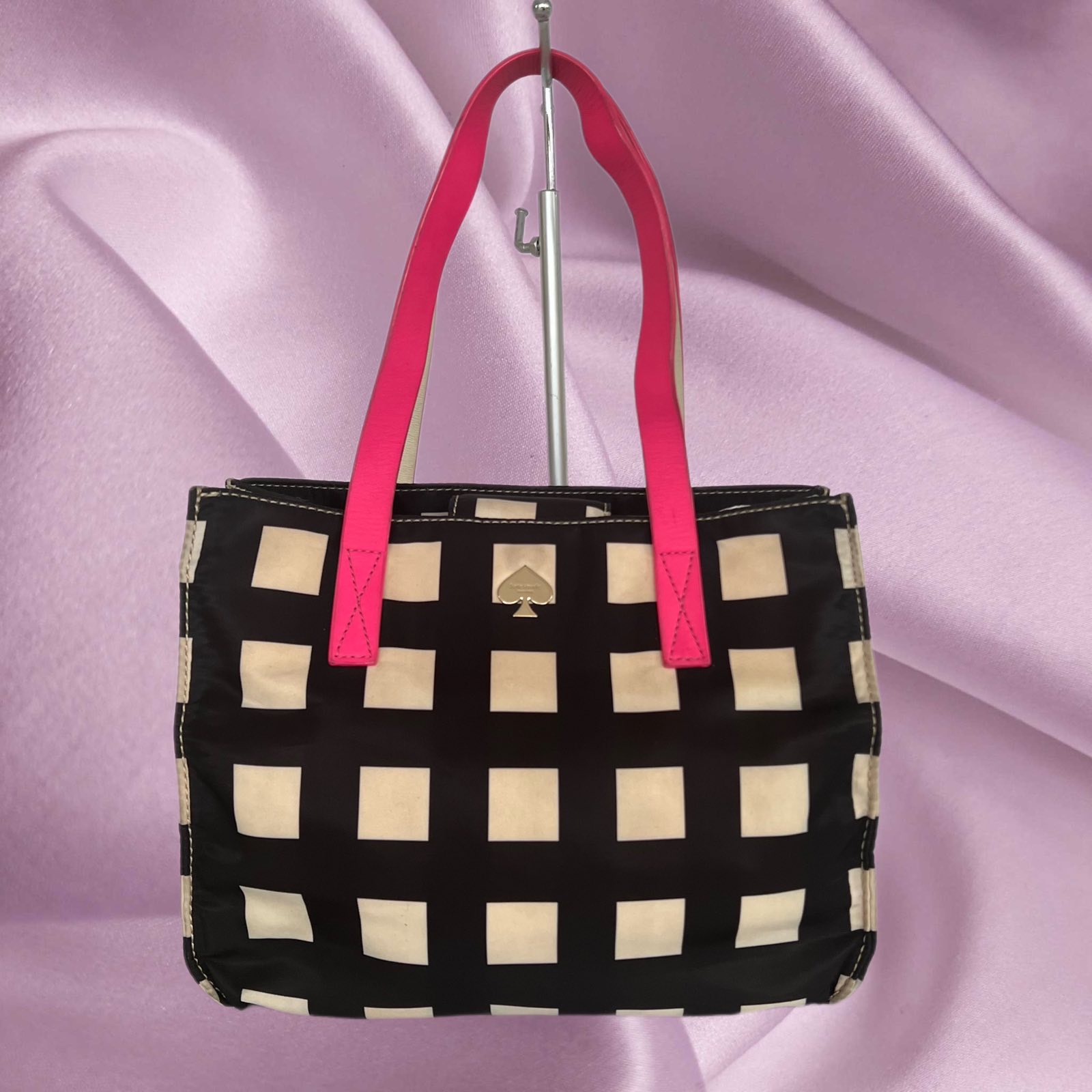 Kate Spade Alissa Berry Park Black & White Tote Bag. Made in China. No  inclusions ❤️ - Canon E-Bags Prime
