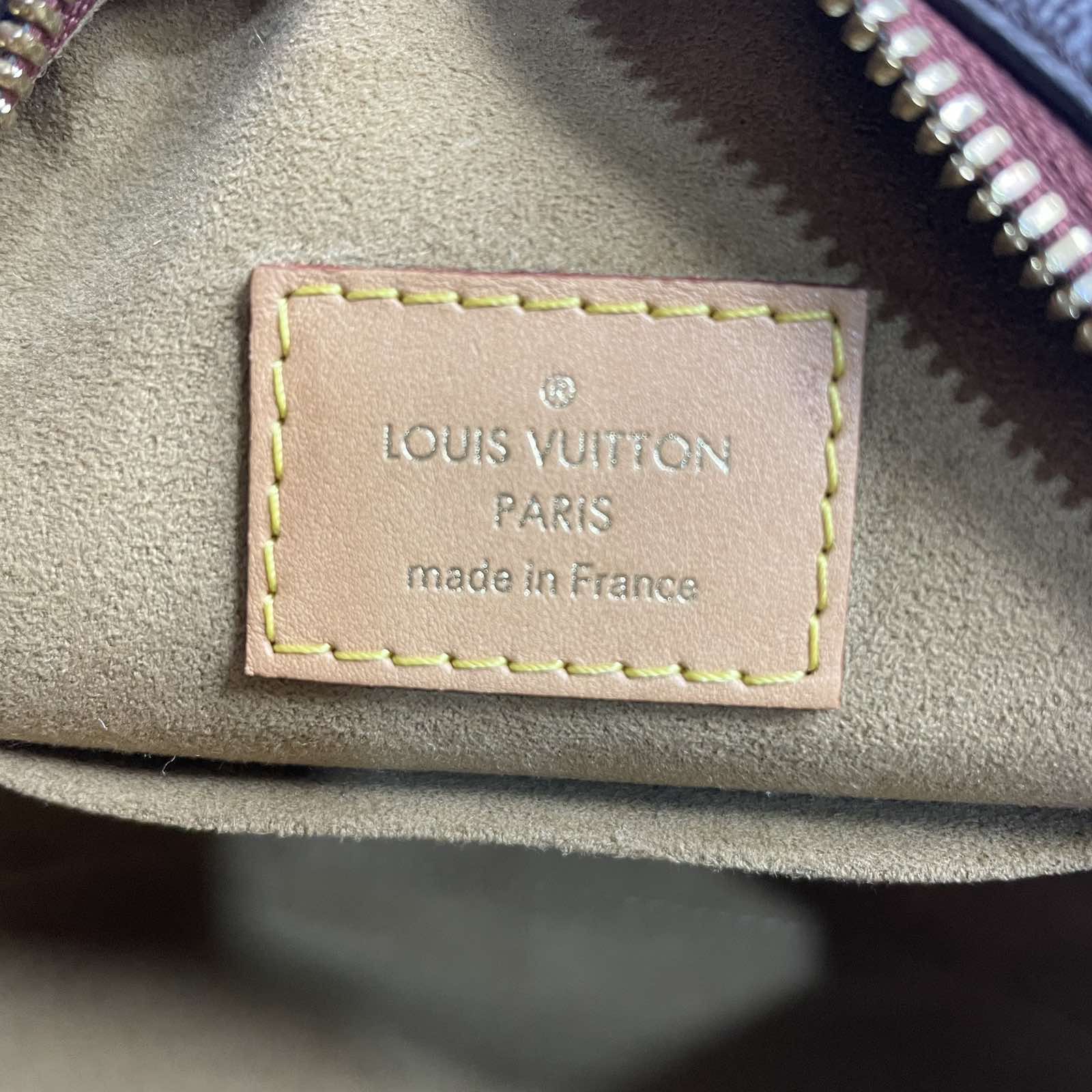 Louis Vuitton Monogram Canvas Boite. DC: DU1149. Made in France. With  booklet, dustbag, tag, lock & key, clochette and certificate of  authenticity from ENTRUPY ❤️ - Canon E-Bags Prime