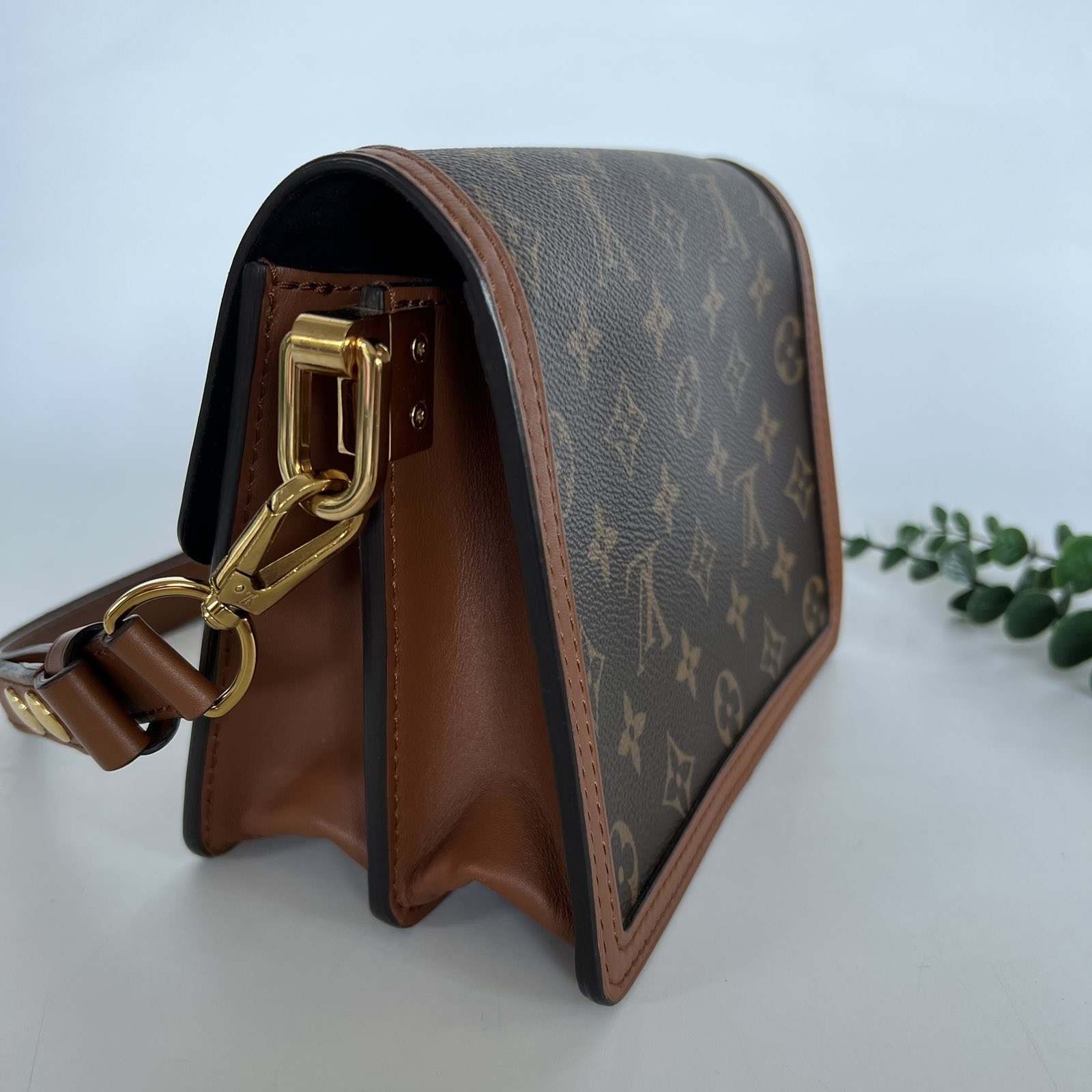 SOLD/LAYAWAY💕 Louis Vuitton Reverse Monogram Dauphine Medium Gold