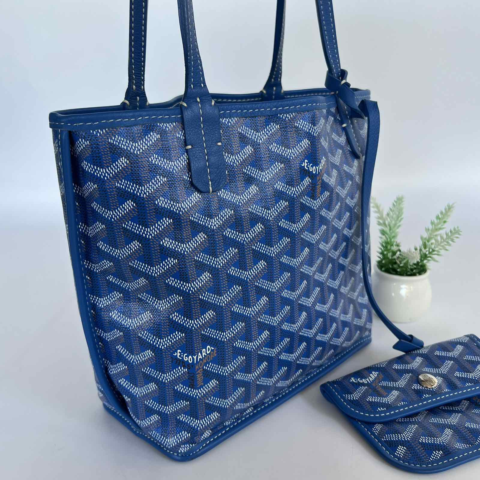 Goyard Anjou Mini Blue. Made in France. With pouch & paperbag ❤️