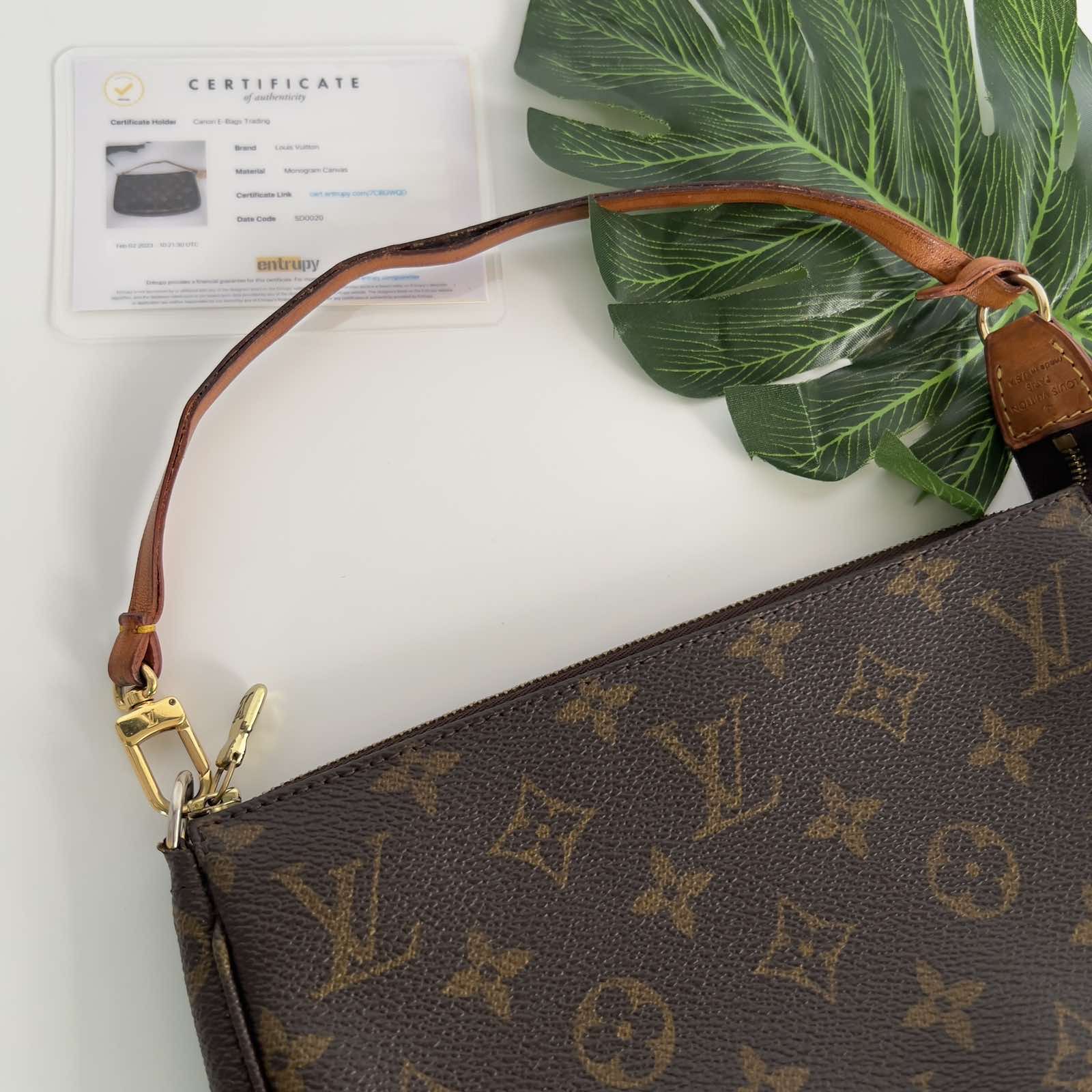 Louis Vuitton Monogram Canvas Pochette Accessoires. DC: SD0020. Made in  U.S.A. With certificate of authenticity from ENTRUPY ❤️