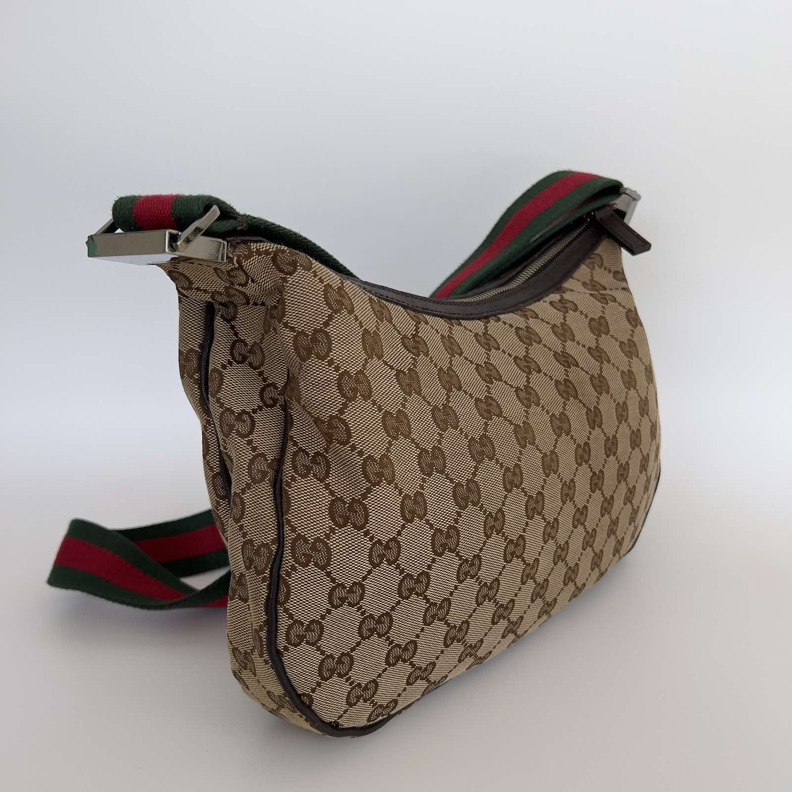 Gucci Monogram Canvas Half Moon Crossbody Bag. Made in Italy. No inclusions  ❤️