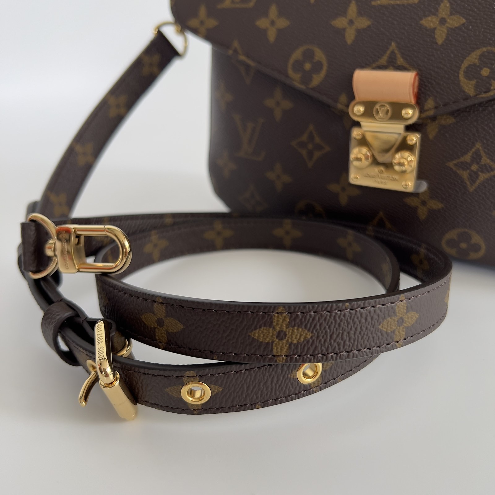 Louis Vuitton Reverse Monogram Canvas On The Go GM. Microchip. Made in  Italy. With receipt & certificate of authenticity from ENTRUPY ❤️ - Canon  E-Bags Prime