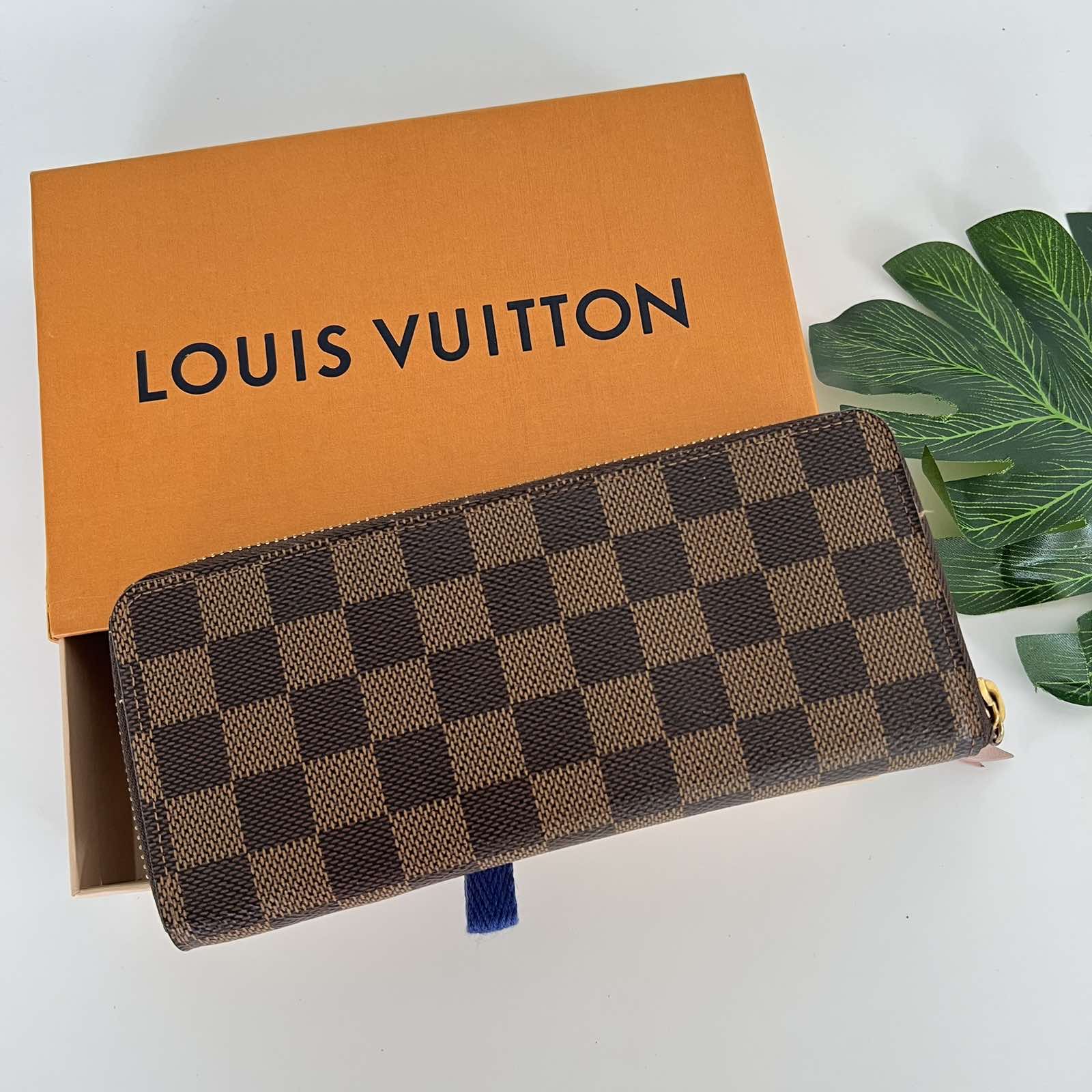 Louis Vuitton Damier Ebene Clemence Wallet Light Pink Interior. DC: SF3270.  Made in France. With care card, receipt, dustbag, ribbon, box & certificate  of authenticity from ENTRUPY ❤️ - Canon E-Bags Prime