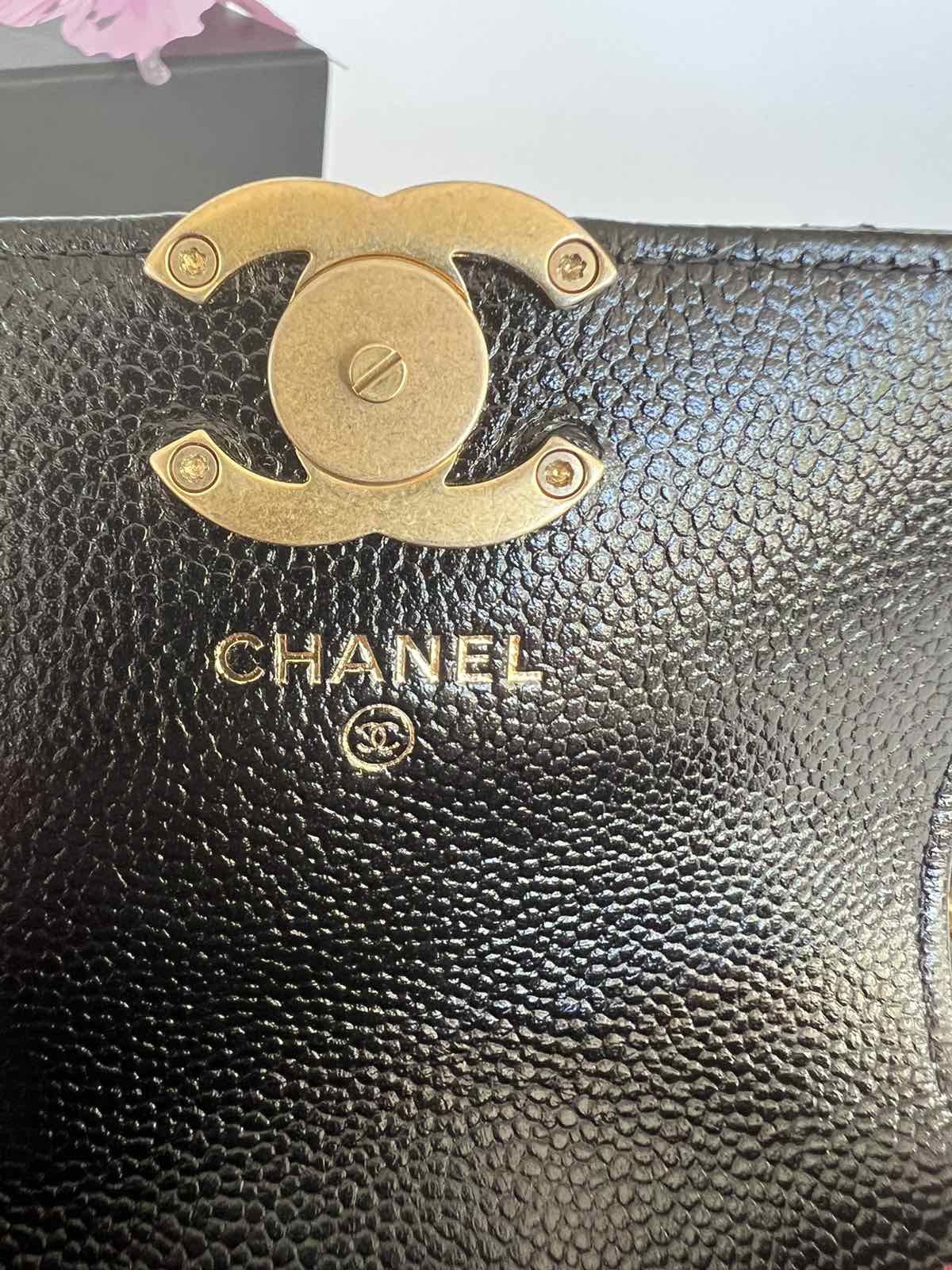 Chanel vip Sling bag With box 9500 php - REIKO LEIKO SHOP