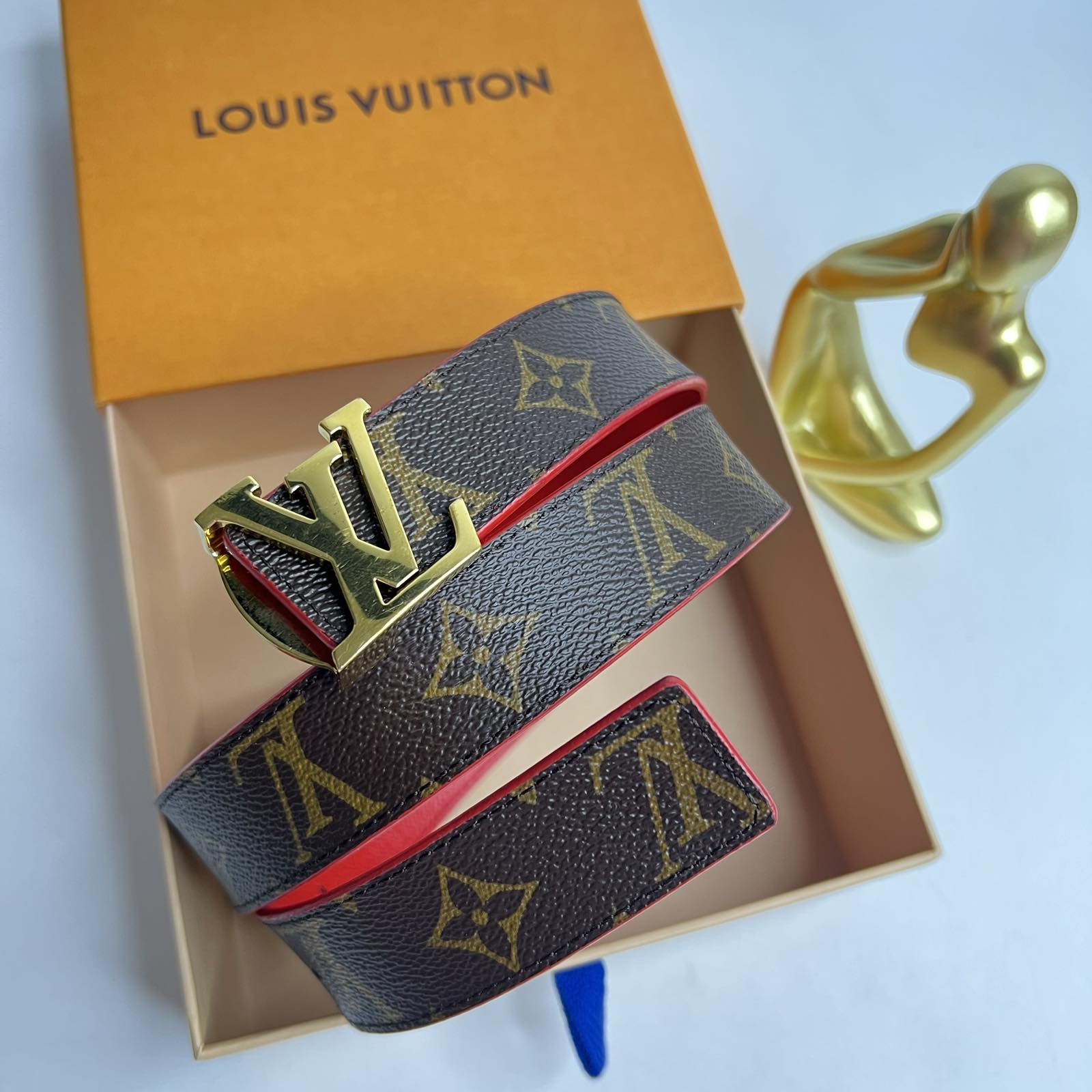 Louis Vuitton Reversible Belt Monogram/Red with Gold Buckle. Size 75 cm.  Made in Spain. With box ❤️ - Canon E-Bags Prime
