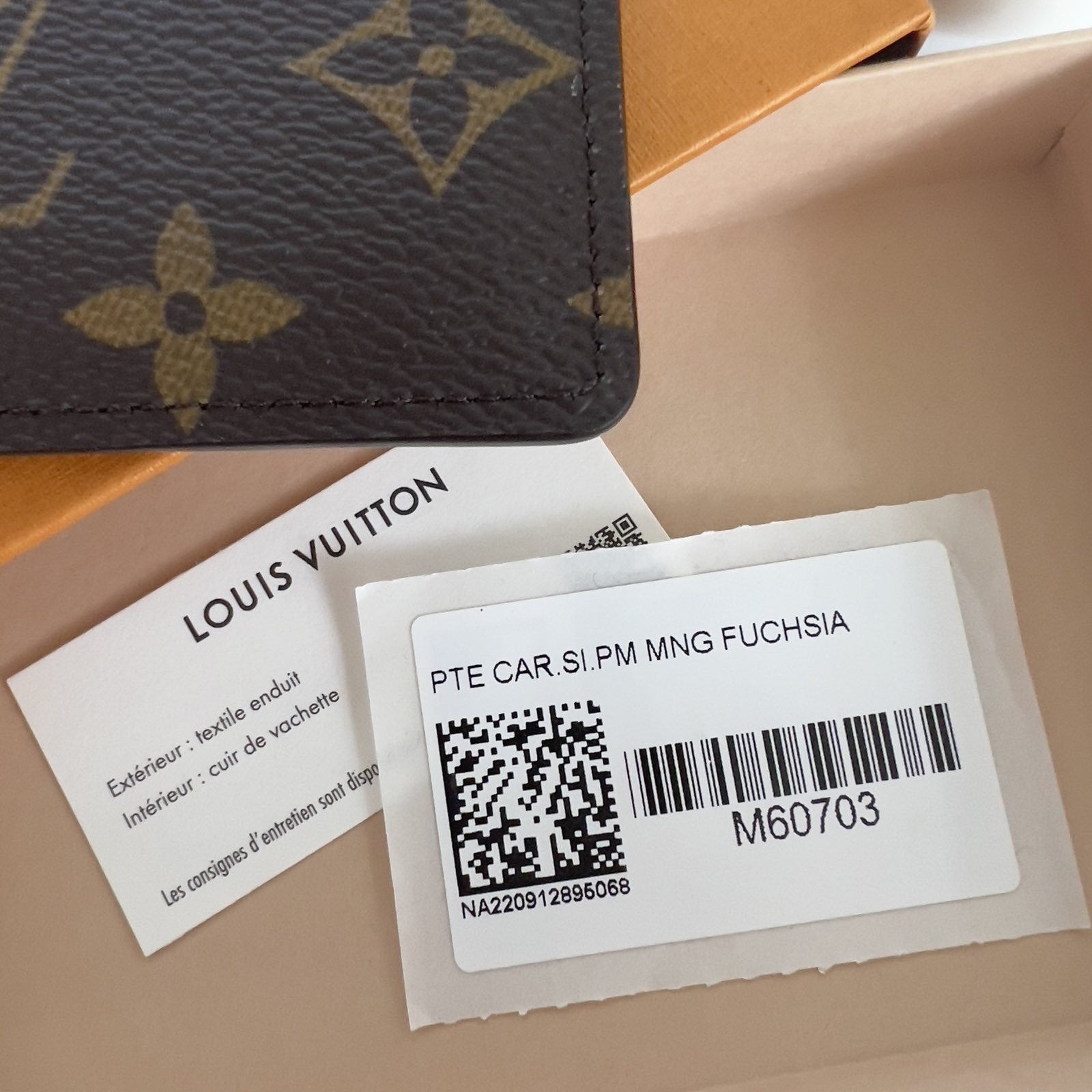 Louis Vuitton Monogram Canvas Card Holder Fuchsia Interior. Microchip. Made  in Spain. With care cards, dustbag & box ❤️