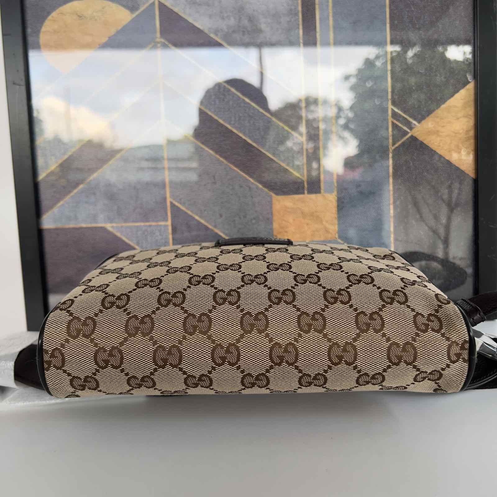 Gucci Monogram Canvas Belt/Waist Bag. Made in Italy. With care card &  dustbag ❤️