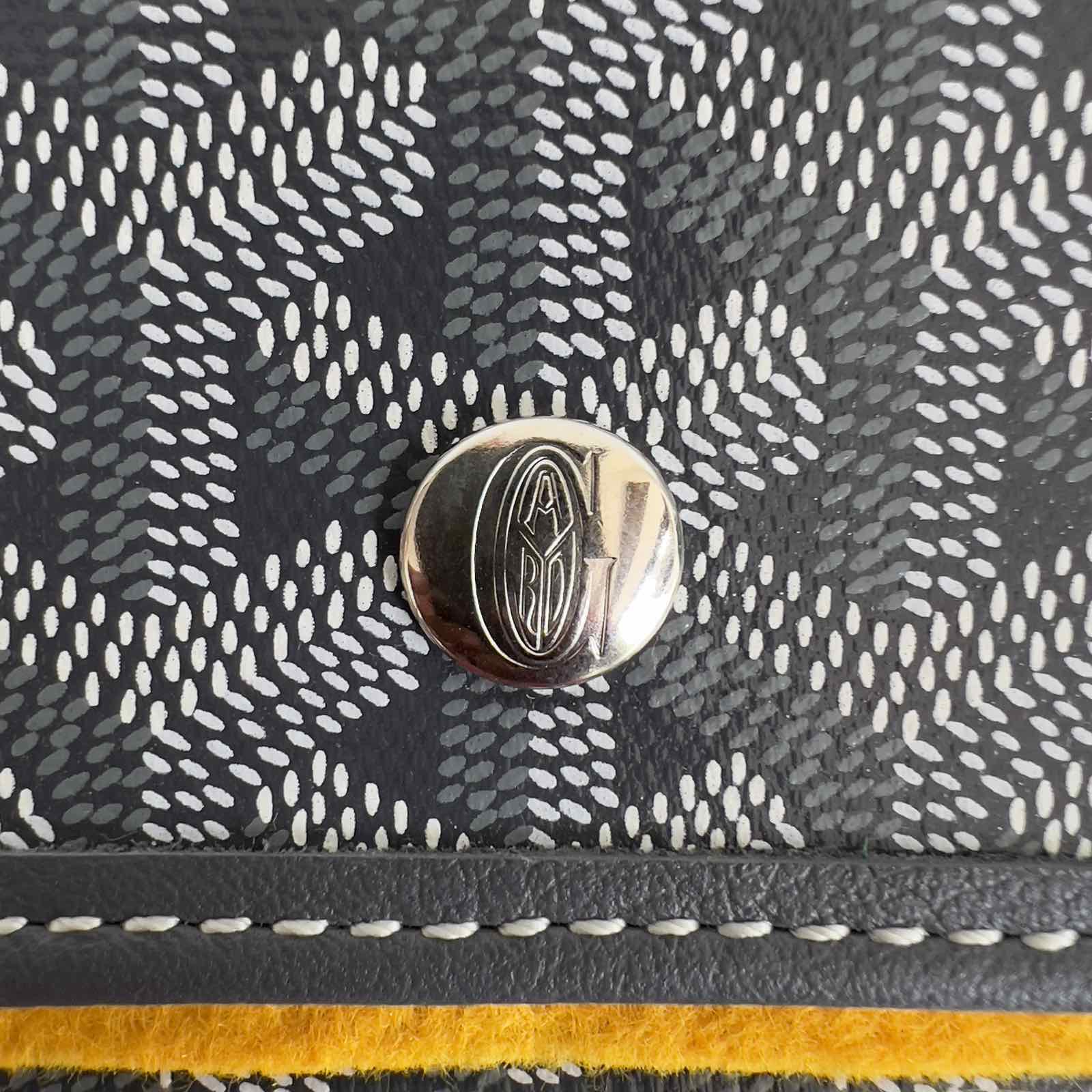 Goyard St. Louis Black/Tan PM. Made in France. With care card, pouch &  dustbag ❤️