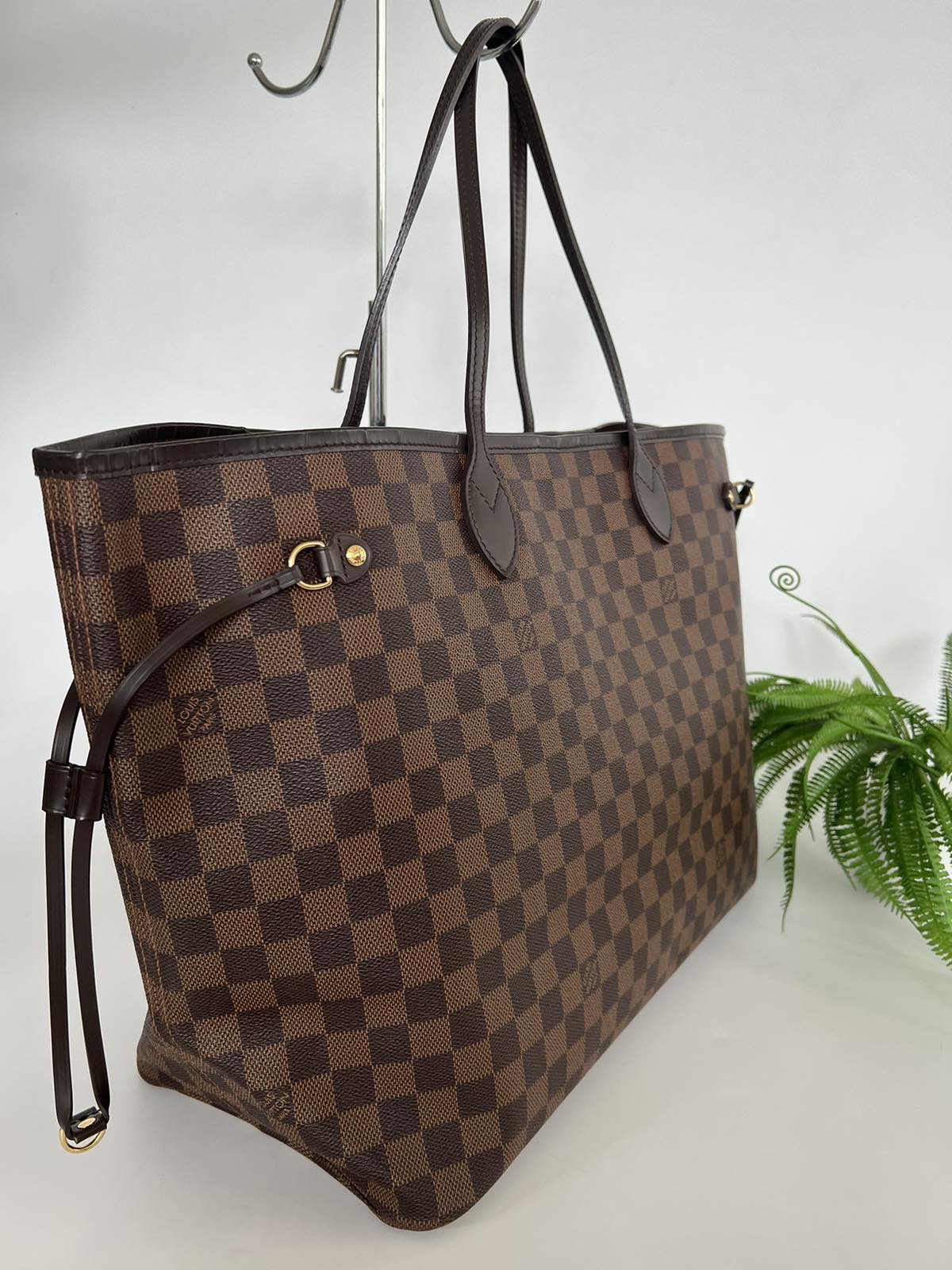 Louis Vuitton Neverfull GM. DC: FL4029. Made in France. With