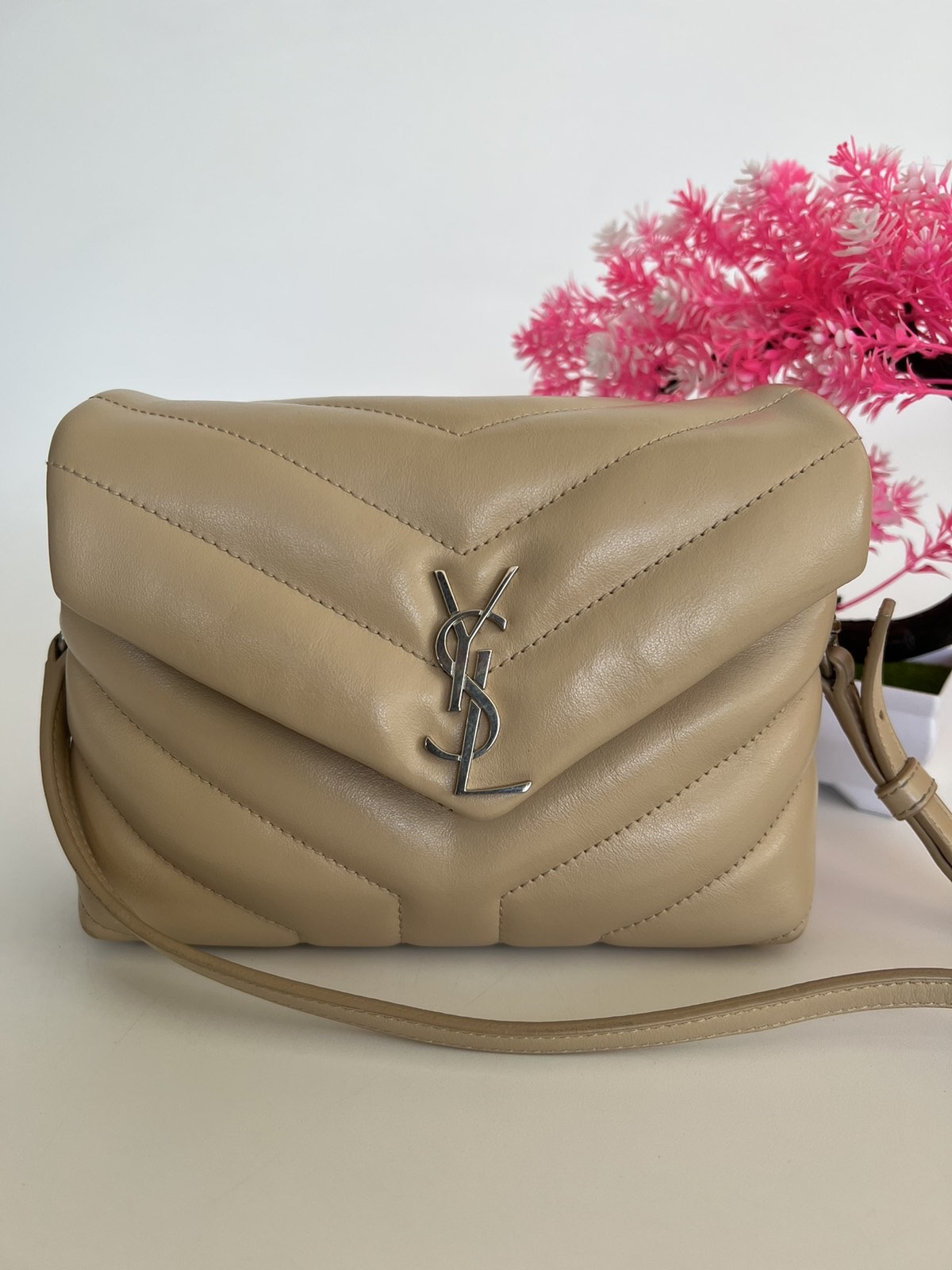 SOLD/LAYAWAY💕 YSL Beige Toy Loulou Silver Hardware. Made in Italy