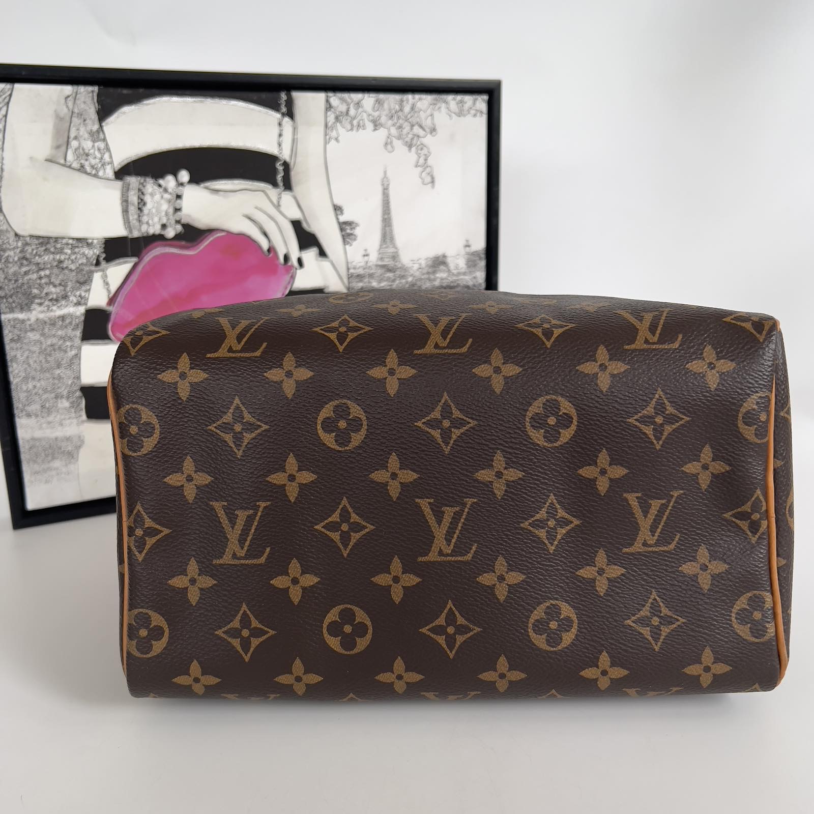 Louis Vuitton Monogram Speedy Size 25. DC: MB2138. Made in France. With  care cards, receipt, dustbag, lock & key and certificate of authenticity  from