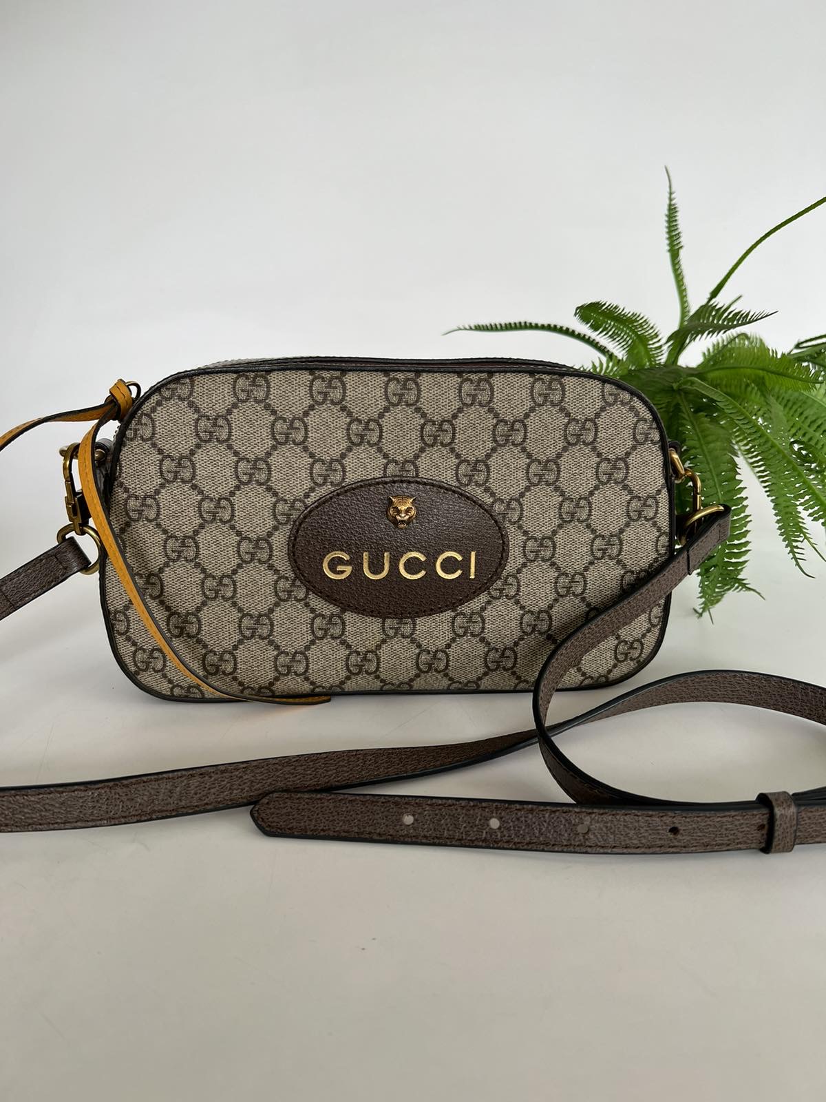 Gucci Neo Vintage Camera Crossbody Sling » Buy online from ShopnSafe