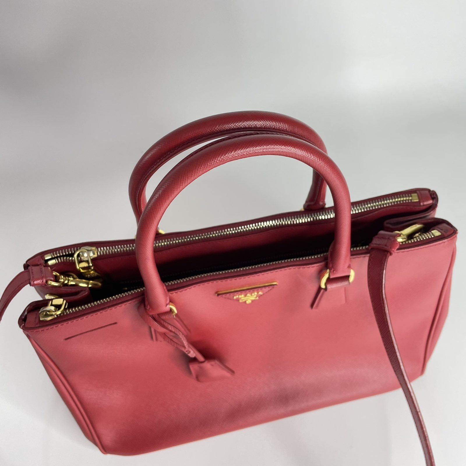 Prada Saffiano Lux Fuoco  aptiques by Authentic PreOwned