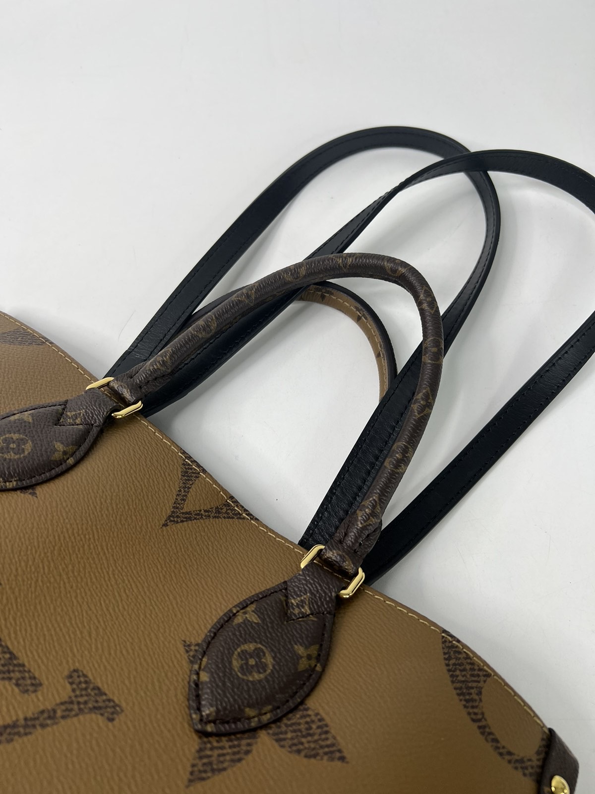 Louis Vuitton Reverse Monogram Canvas On The Go GM. Microchip. Made in  Italy. With receipt & certificate of authenticity from ENTRUPY ❤️ - Canon  E-Bags Prime