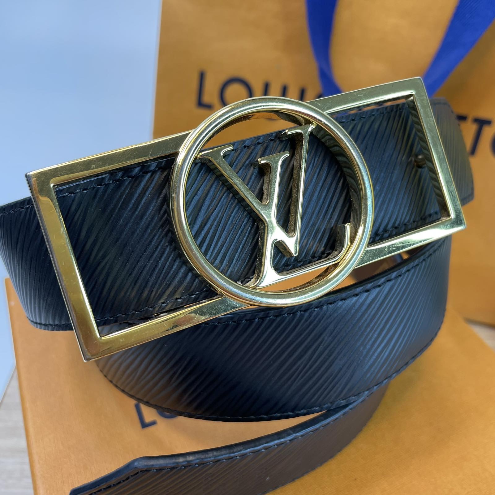 Louis Vuitton® Dauphine 25MM Reversible Belt Tan. Size 70 Cm in