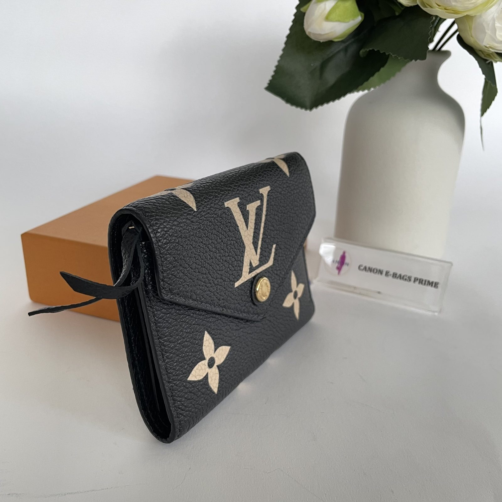 Louis Vuitton Bicolor Empreinte Compact Wallet. Microchip. Made in France.  With box & certificate of authenticity from ENTRUPY ❤️