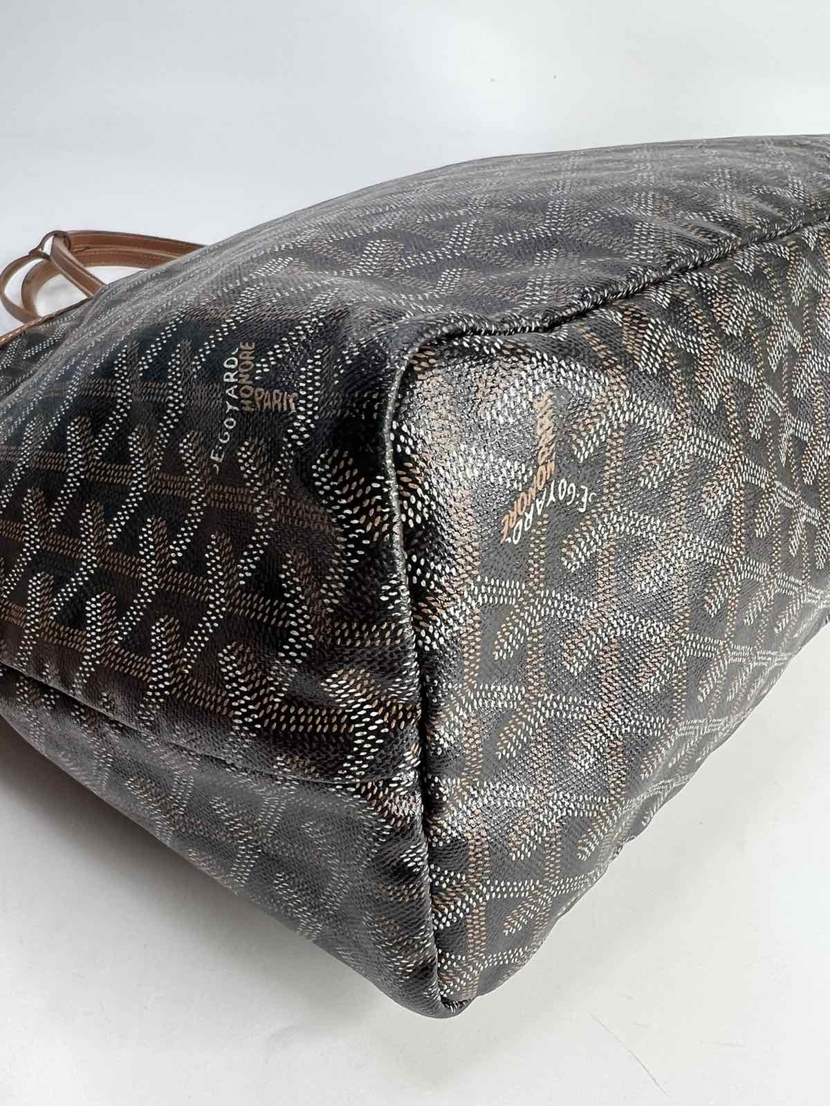 Goyard St. Louis Gray PM. Made in France. With tag, care card, pouch,  dustbag, paperbag & certificate of authenticity from ENTRUPY ❤️